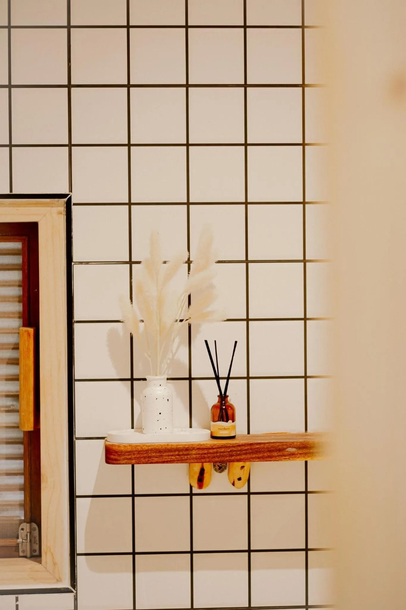 Decorative detail in Fan Sea Resort Kohlarn