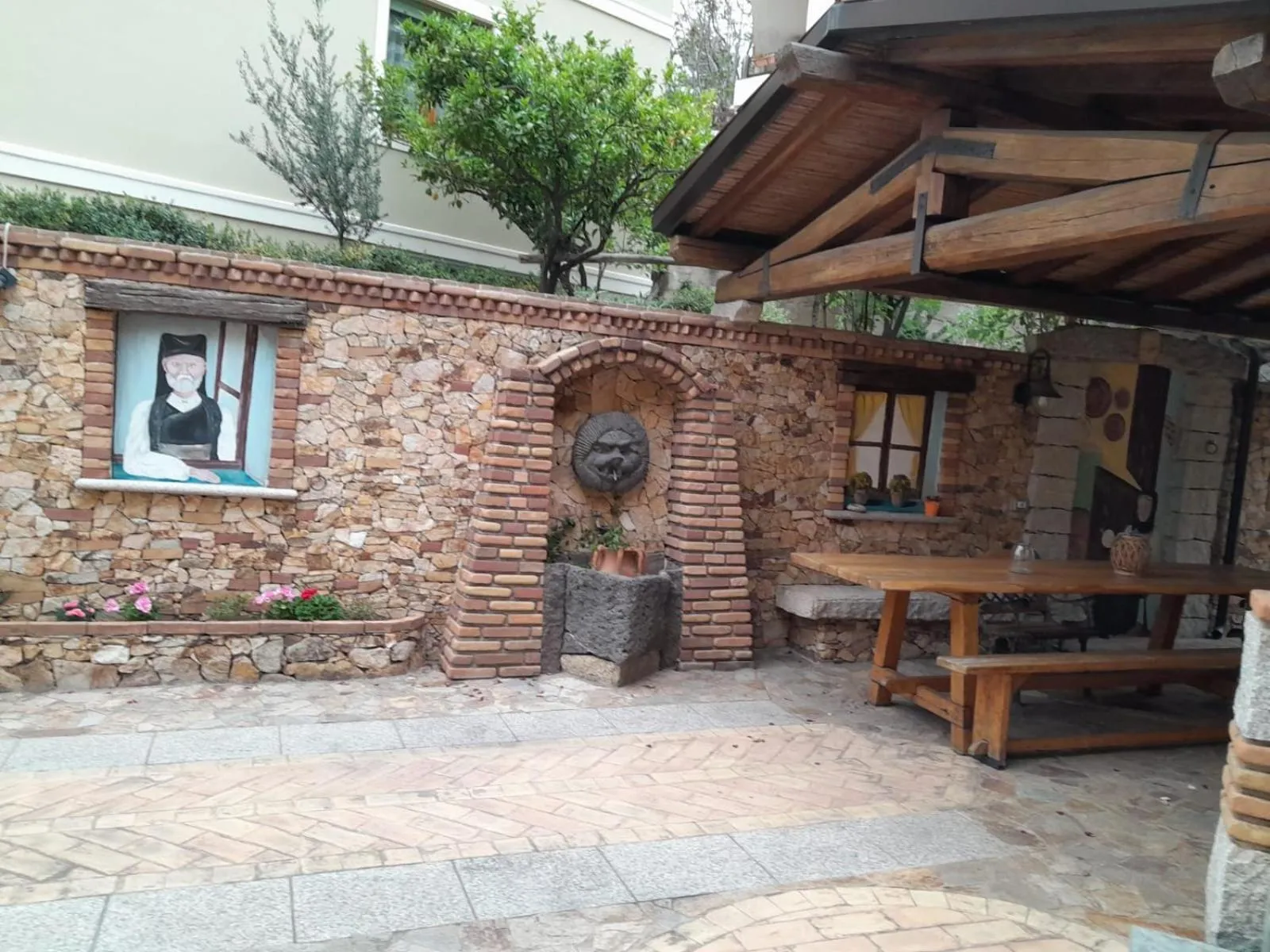 Inner courtyard view in B&b Su Acu