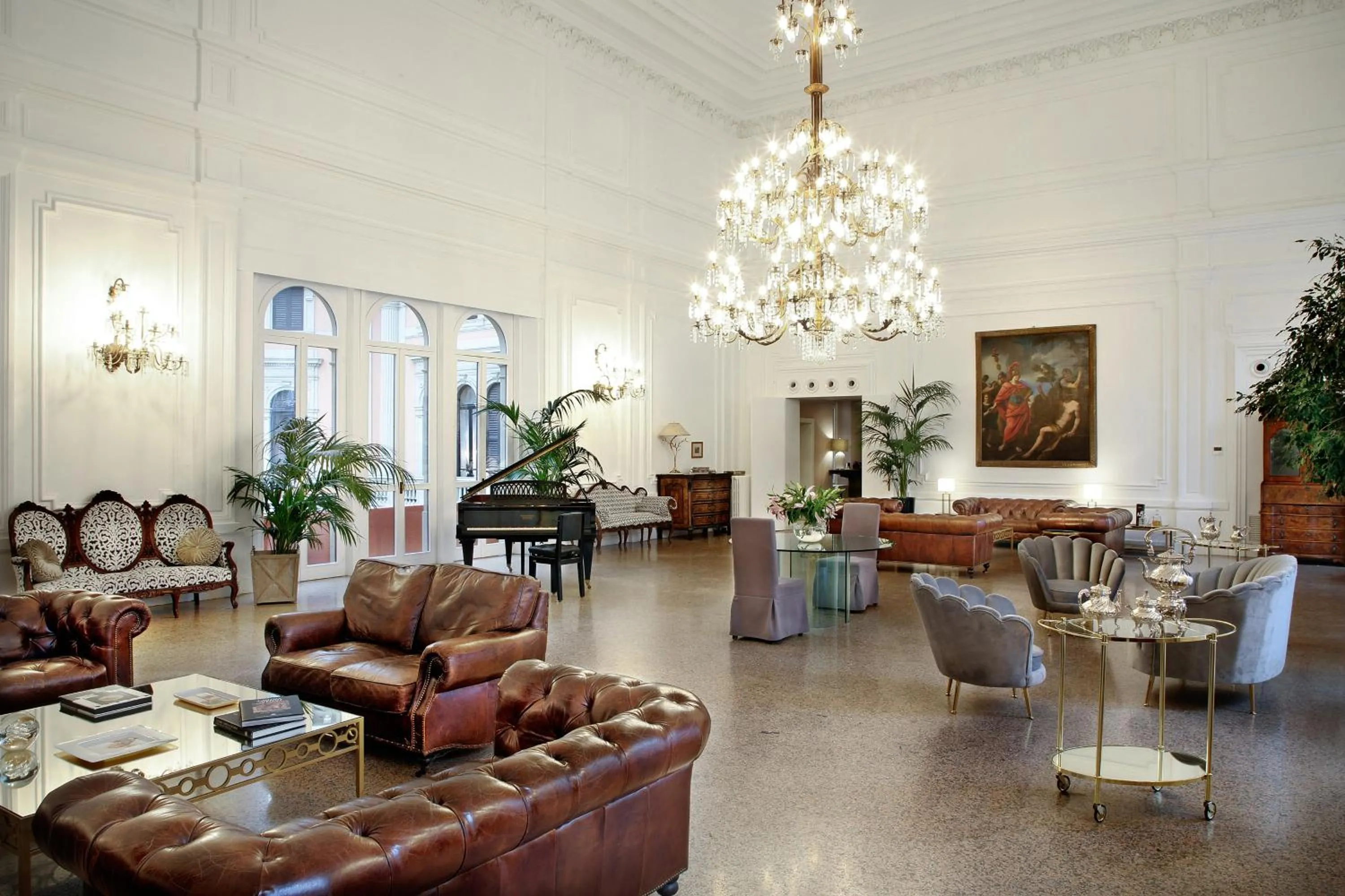 Living room in Arnaboldi Palace