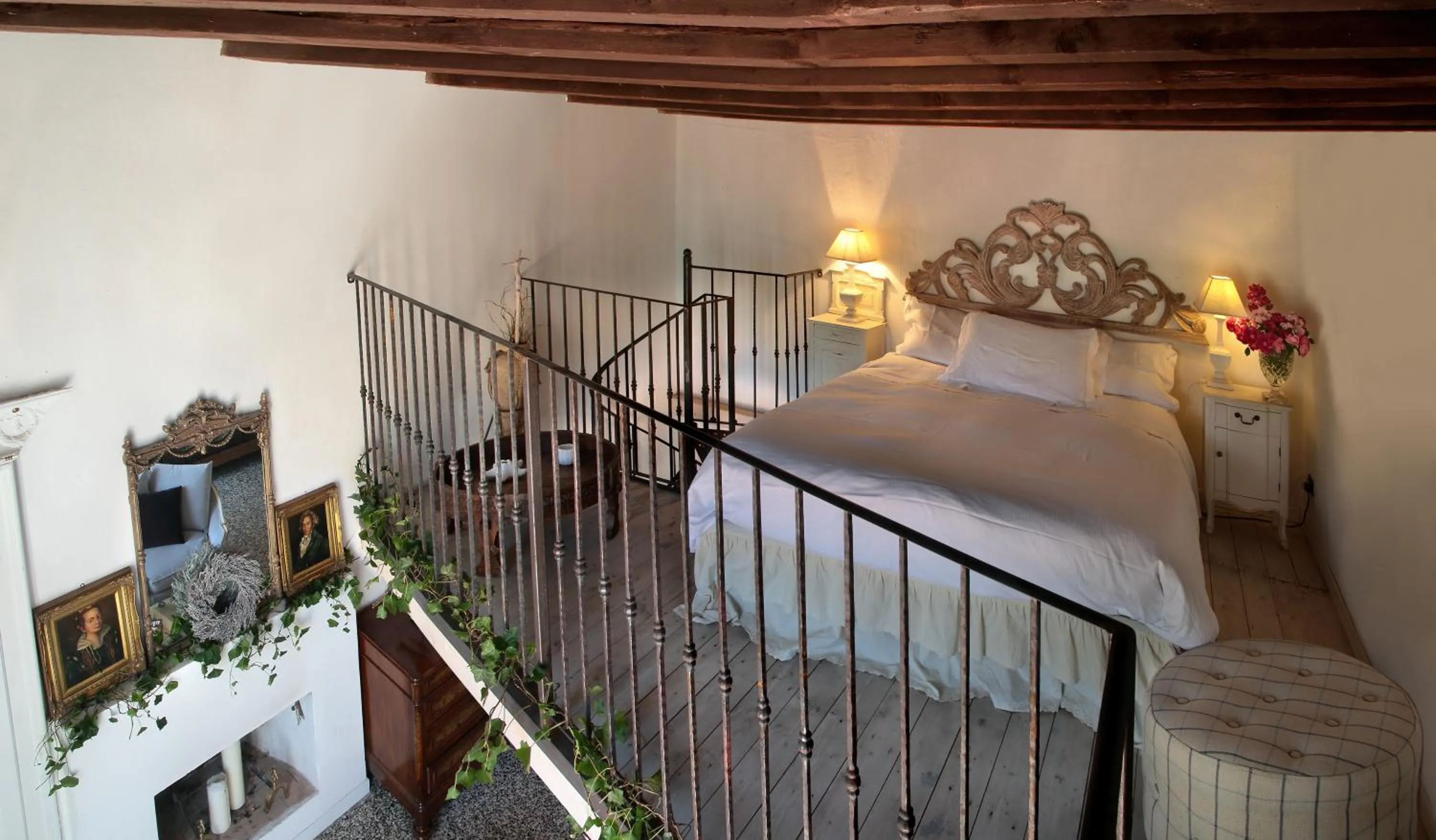 Bedroom, Bed in Arnaboldi Palace