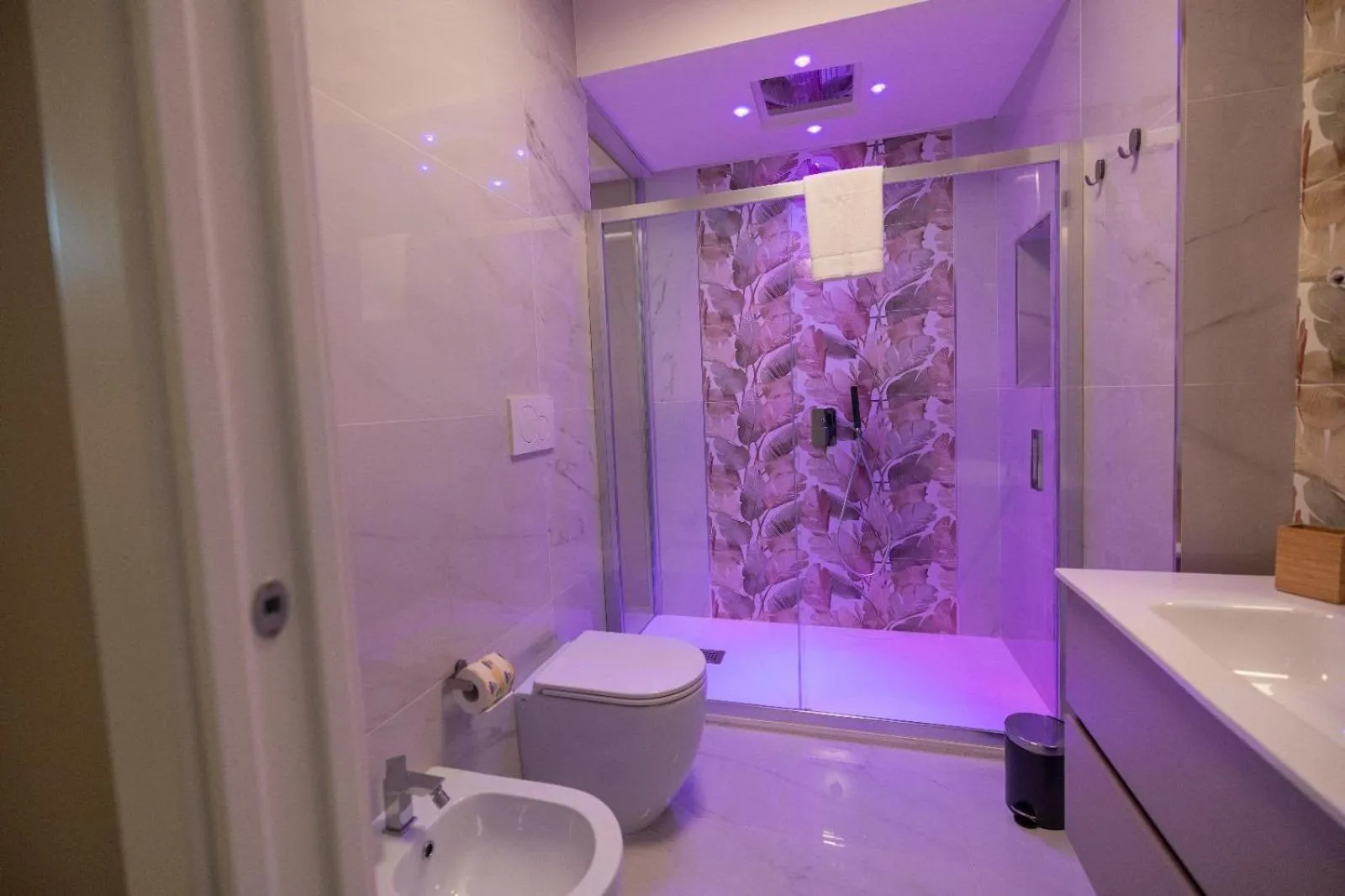 Bathroom in Luxury Rooms