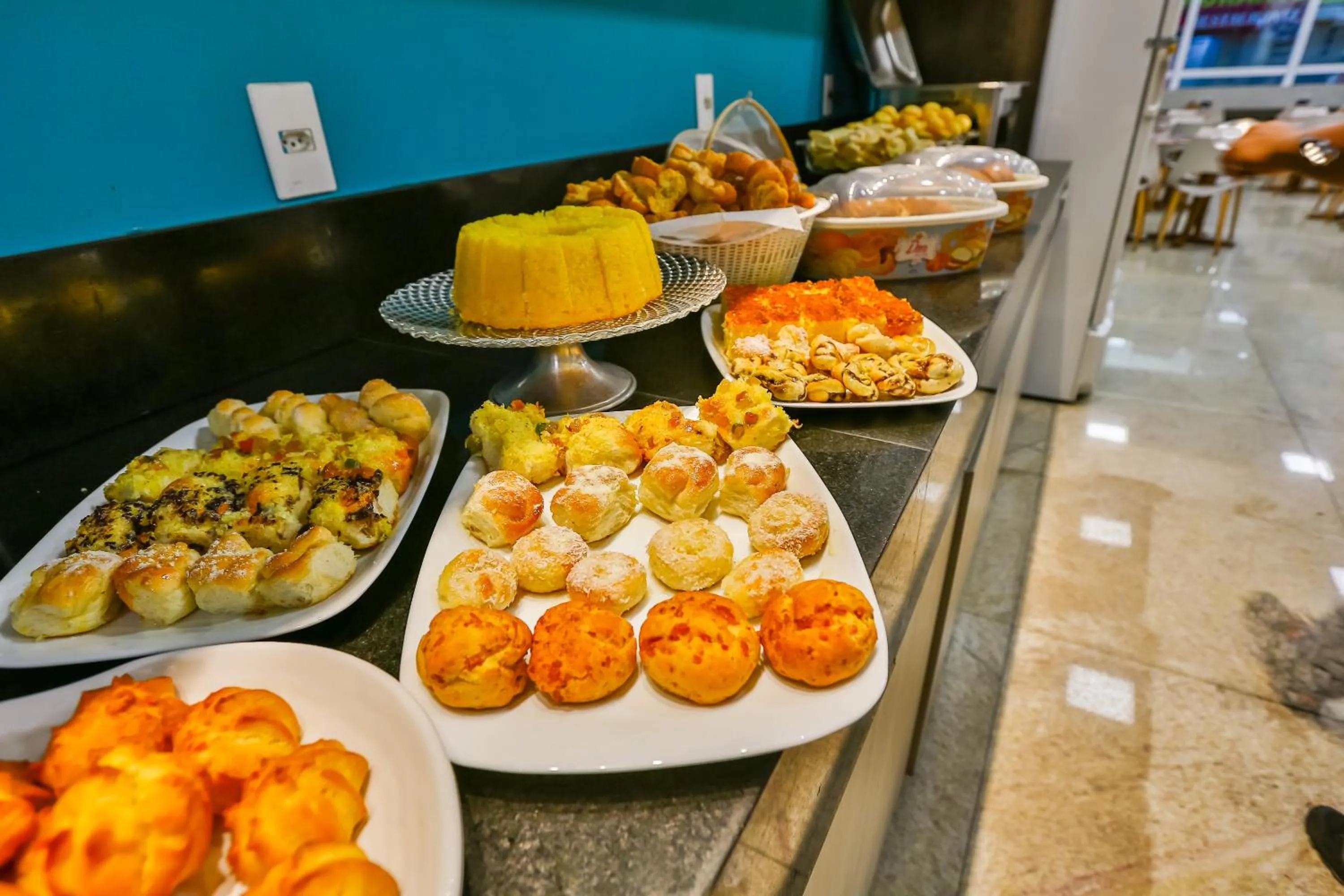 Food and drinks in Mega Moda Goiania Hotel