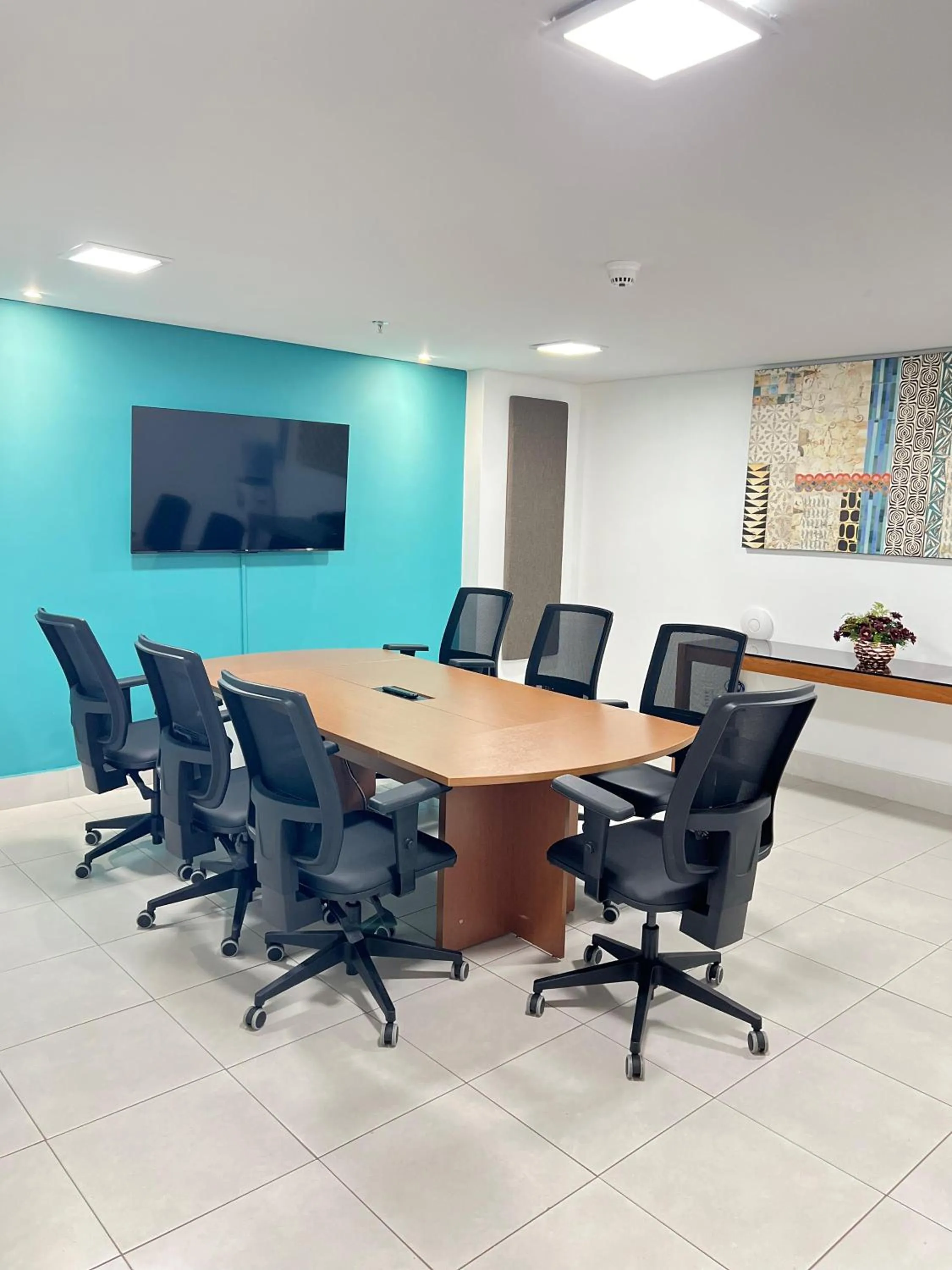 Meeting/conference room in Mega Moda Goiania Hotel