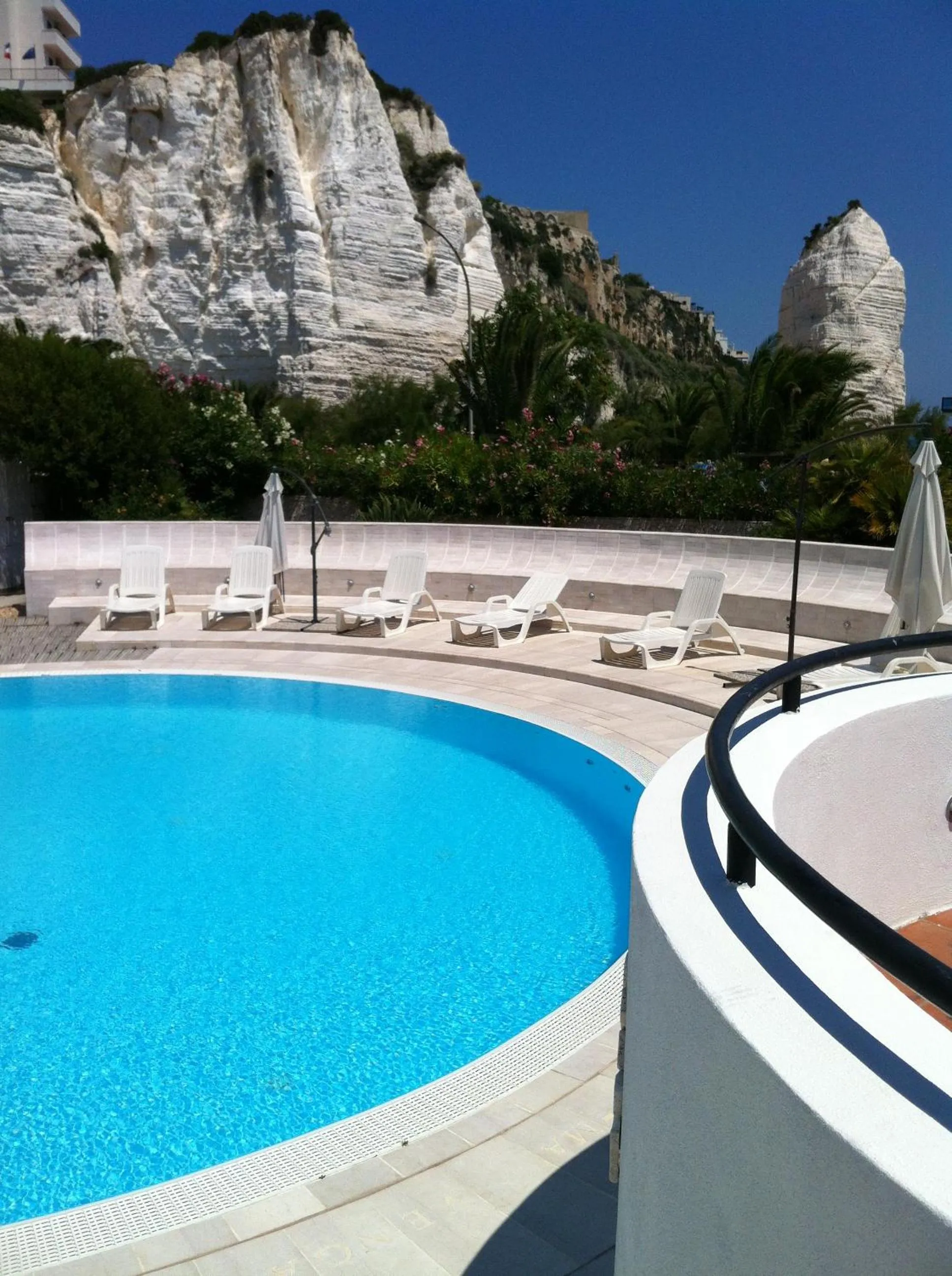 Swimming pool in Hotel Scialara