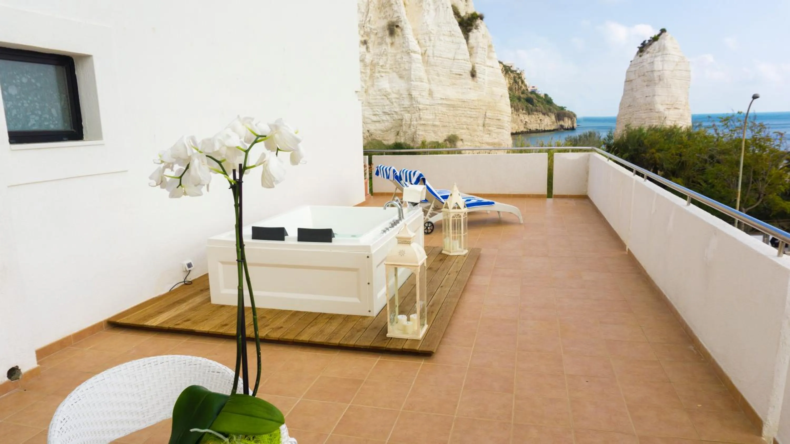 Property building in Hotel Scialara