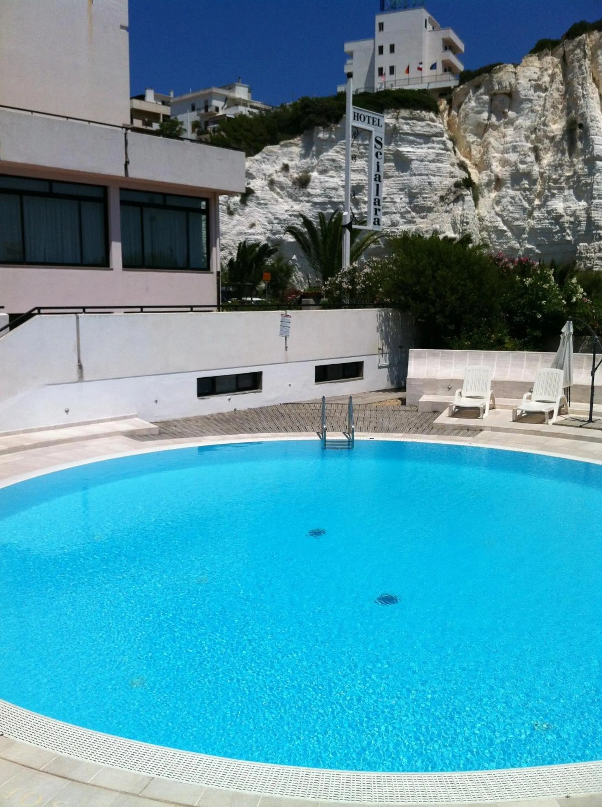 Swimming pool in Hotel Scialara