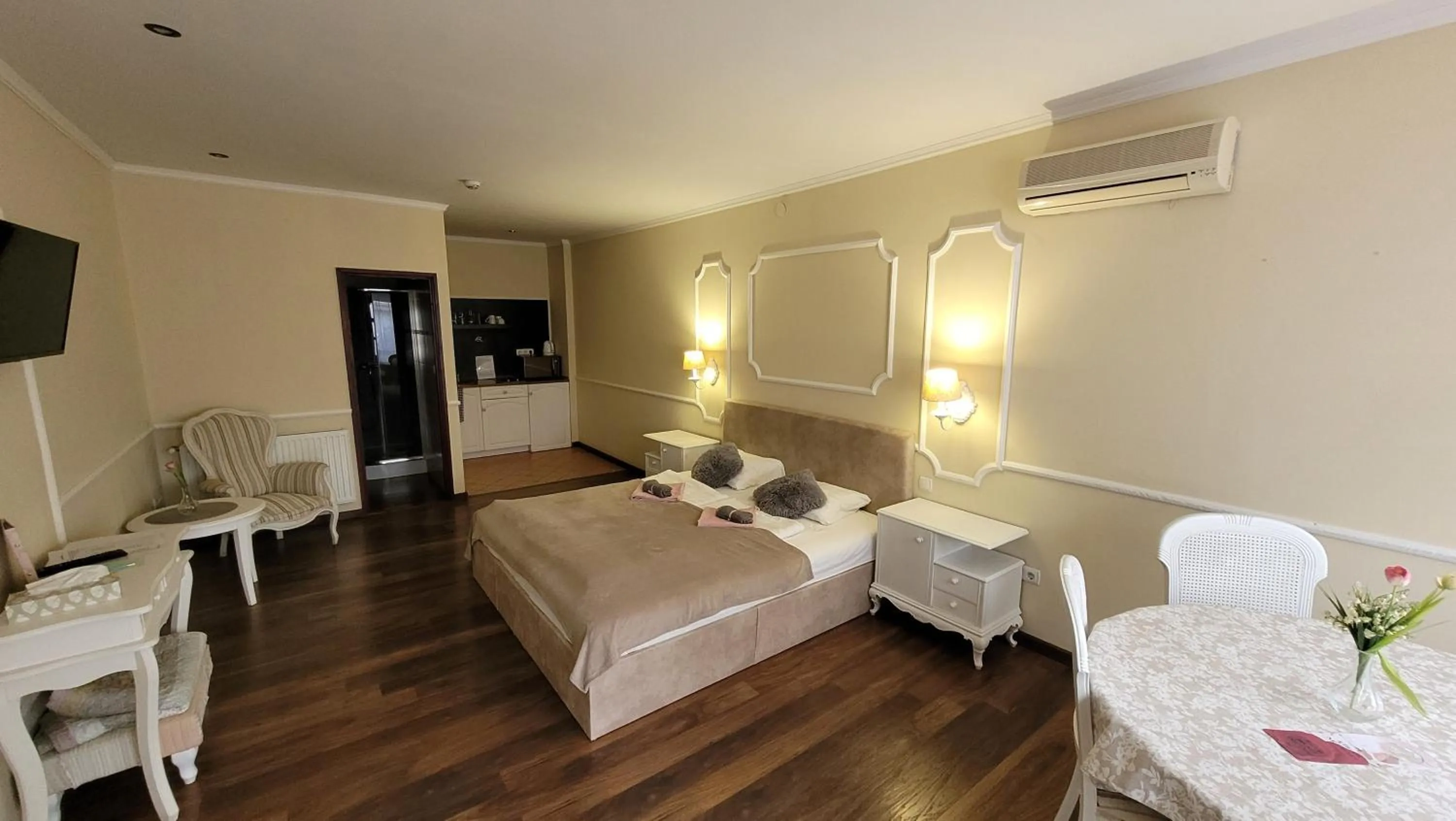 Photo of the whole room, Bed in Guest House Romantika Panzio