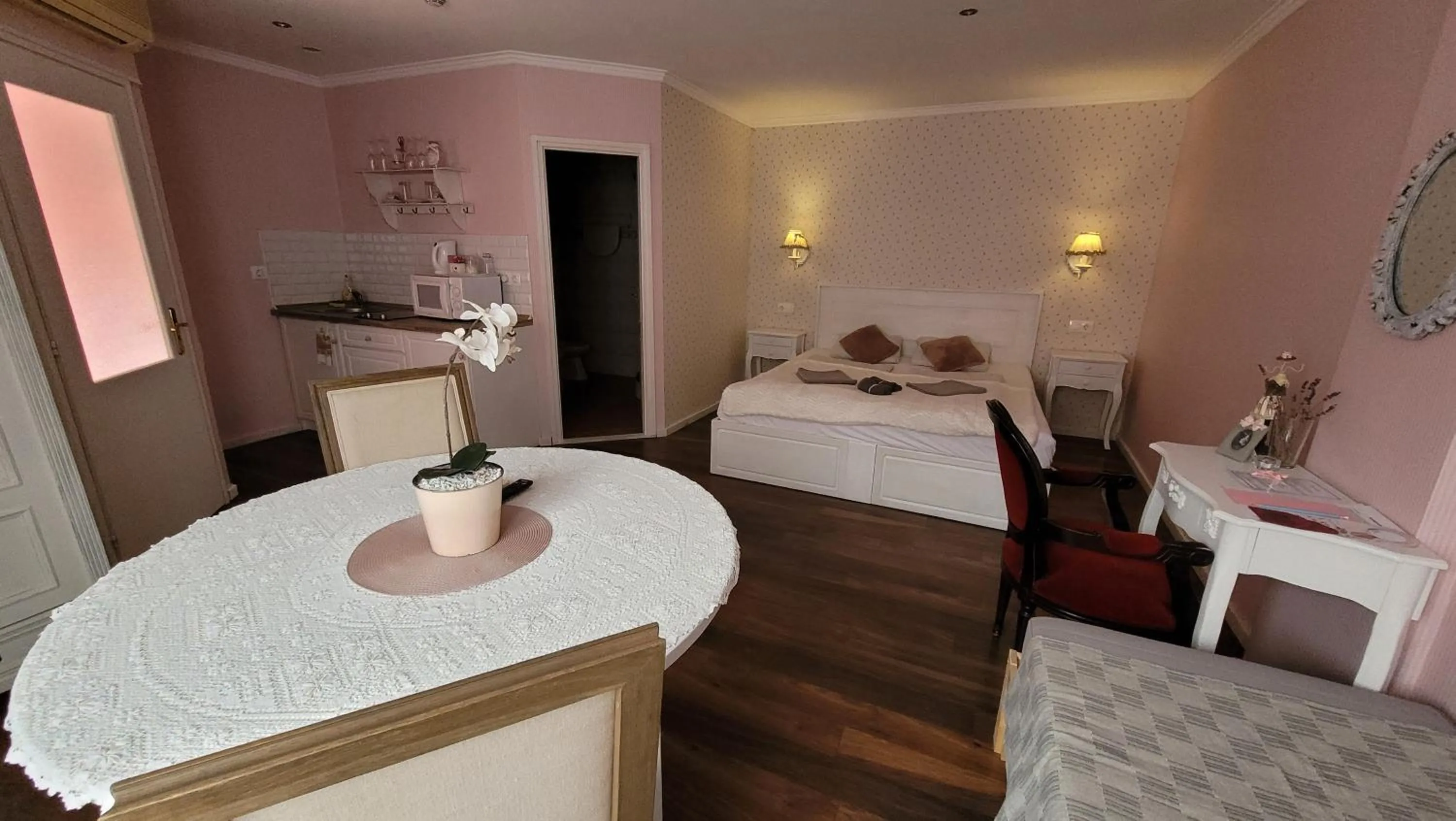 Photo of the whole room, Bed in Guest House Romantika Panzio