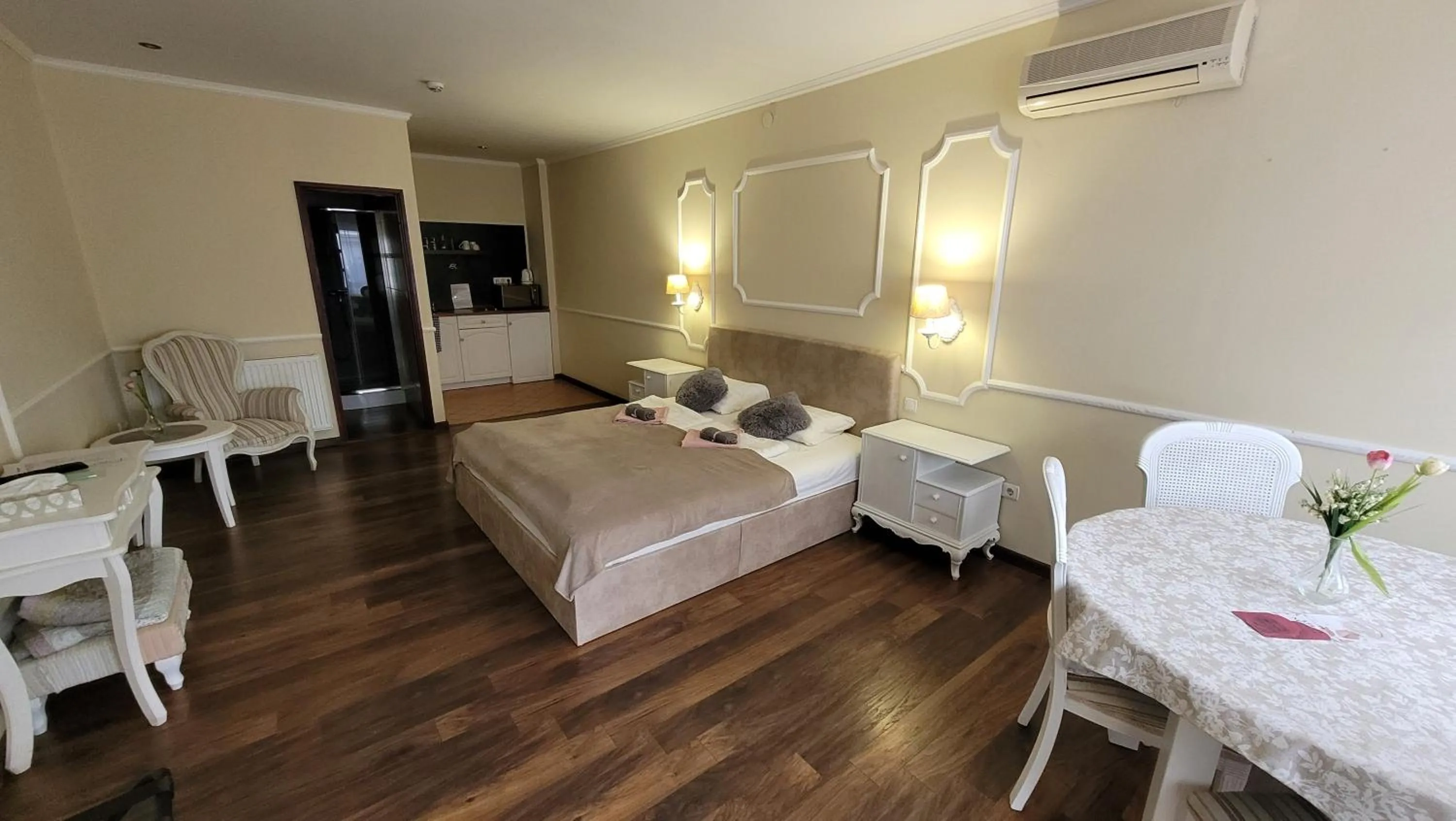 Photo of the whole room, Bed in Guest House Romantika Panzio