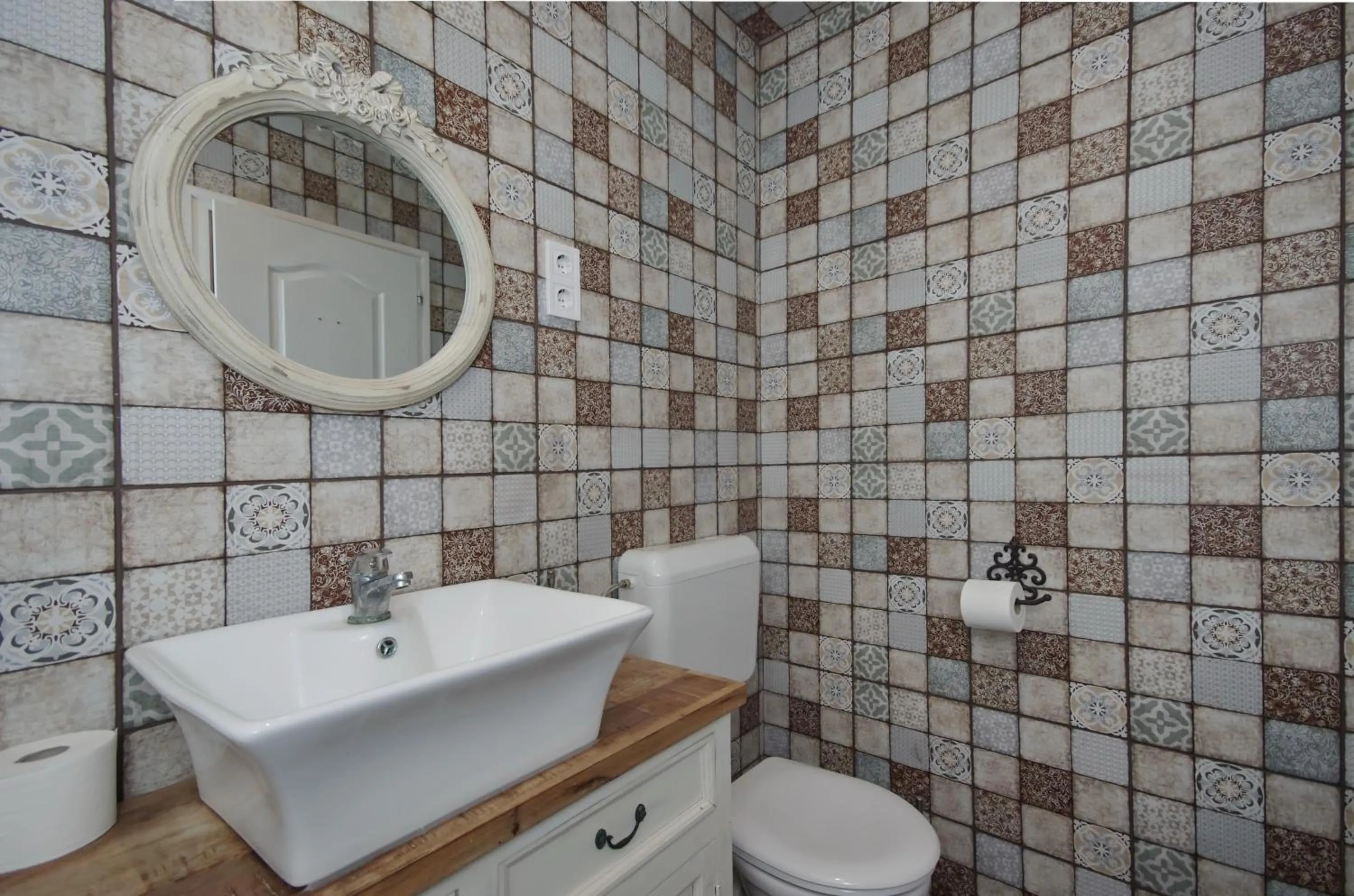 Toilet in Guest House Romantika Panzio