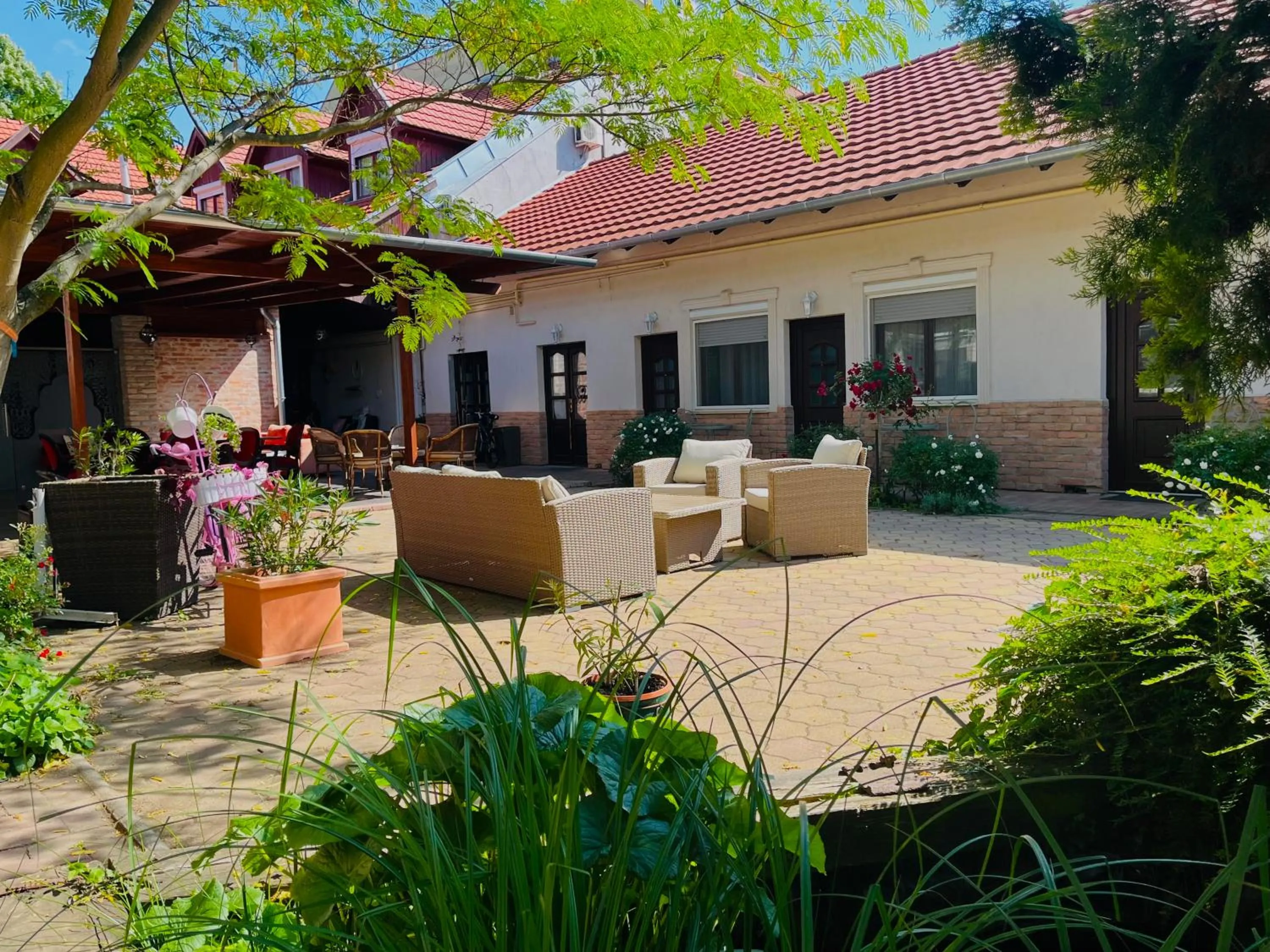 Spring in Guest House Romantika Panzio