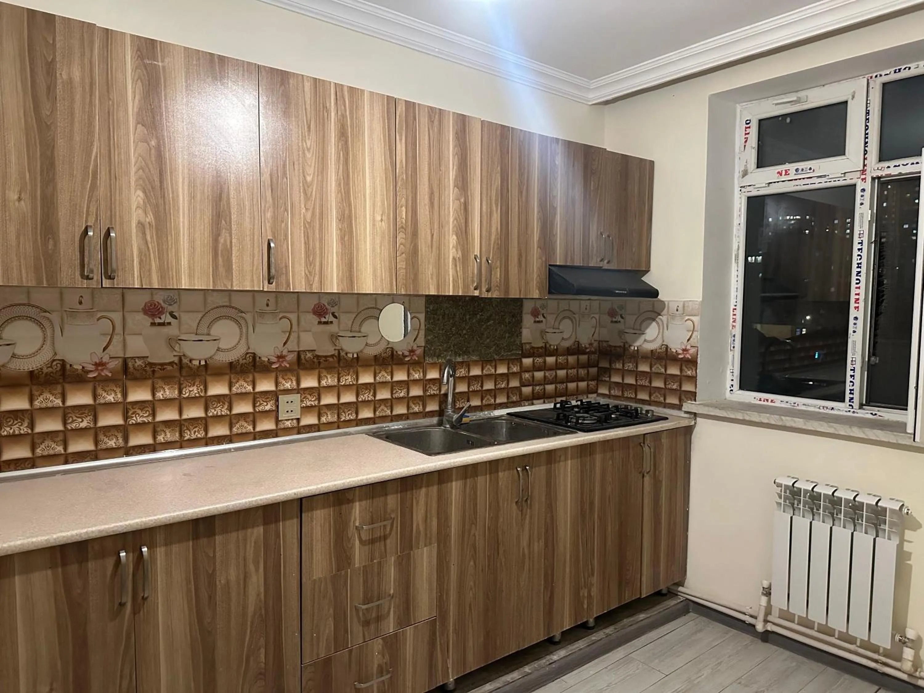 Kitchen or kitchenette in Rova Home & Hostel