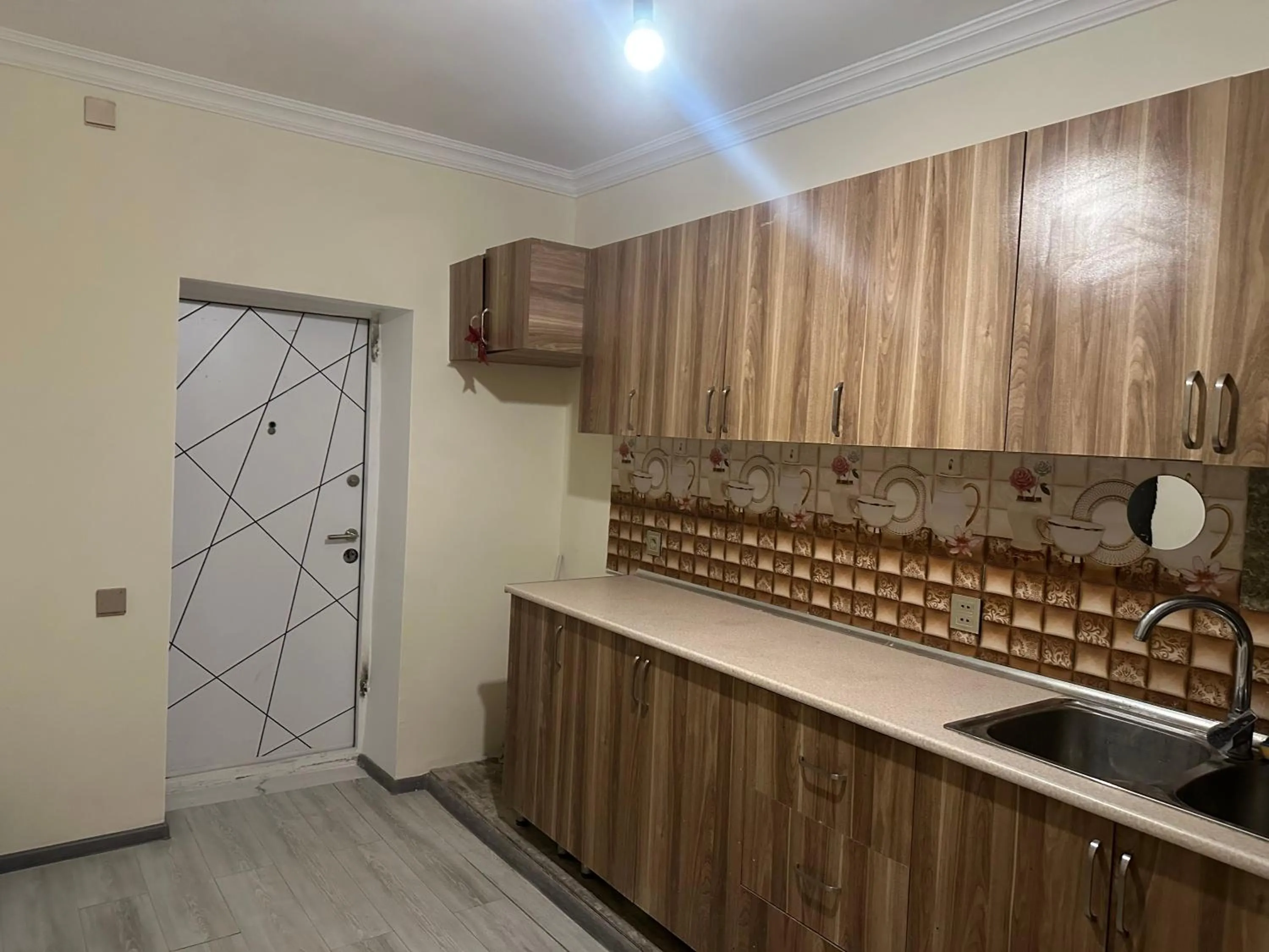 Kitchen or kitchenette in Rova Home & Hostel