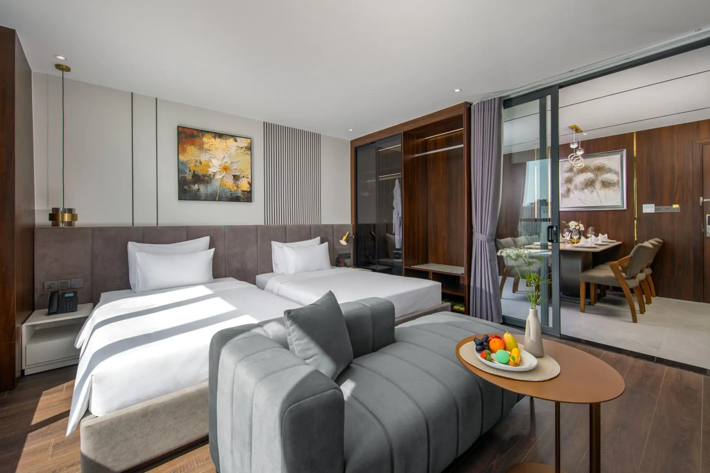 Family Room with Side Sea View in PHUC LONG LUXURY Danang Family Room with Side Sea View in PHUC LONG LUXURY Danang