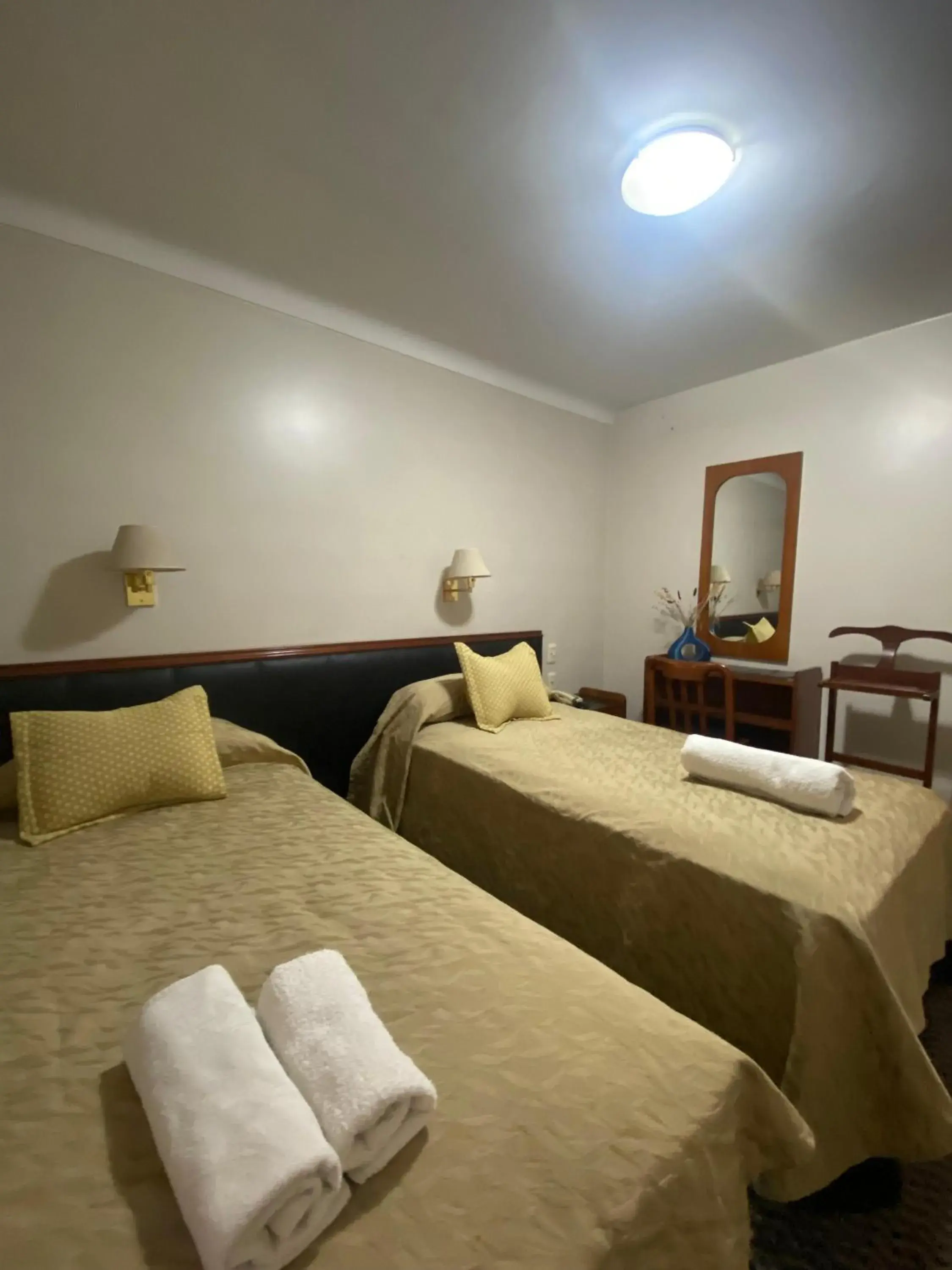 Standard Twin Room in Hotel Presidente Standard Twin Room in Hotel Presidente