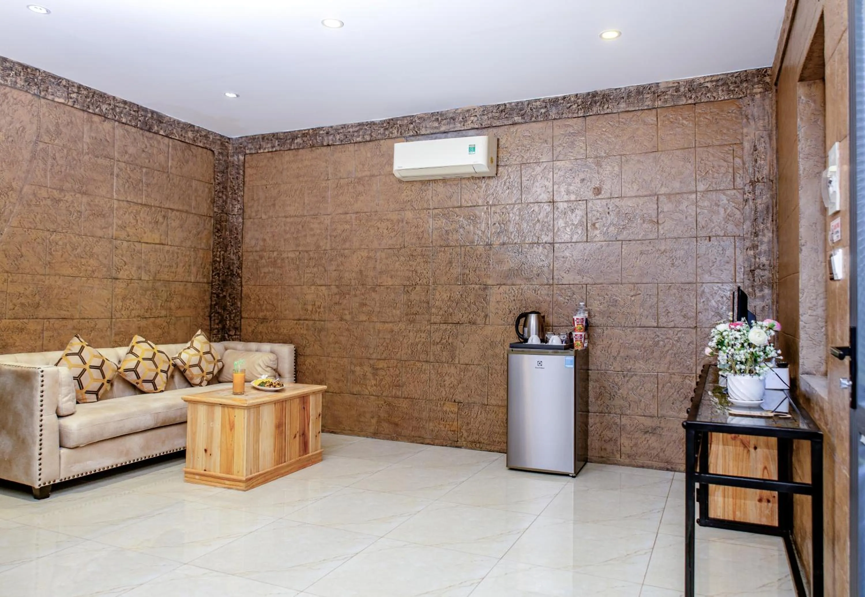 Photo of the whole room in Green Oasis Nha Trang Resort