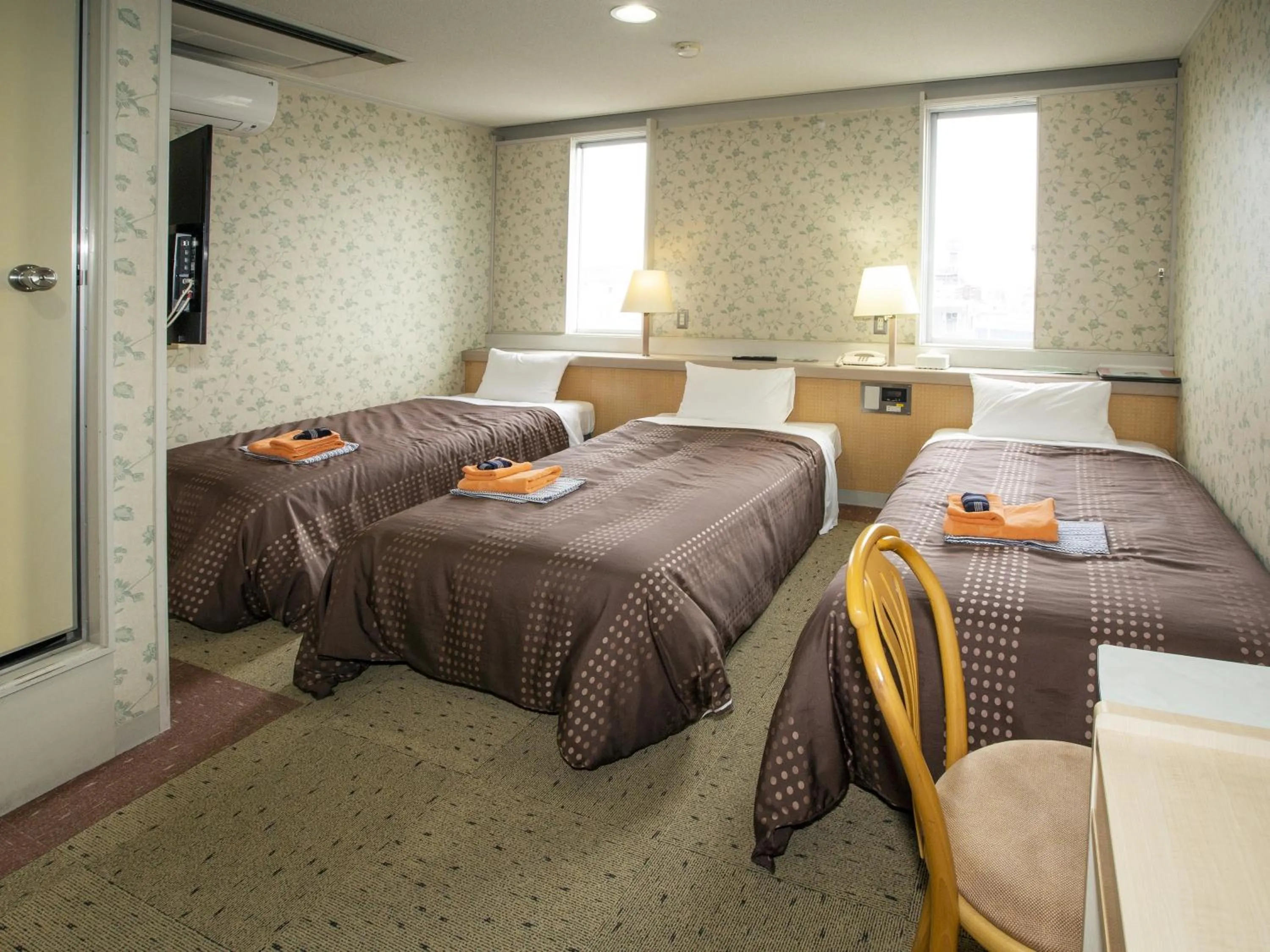 Photo of the whole room, Bed in Hotel Fujiyoshi