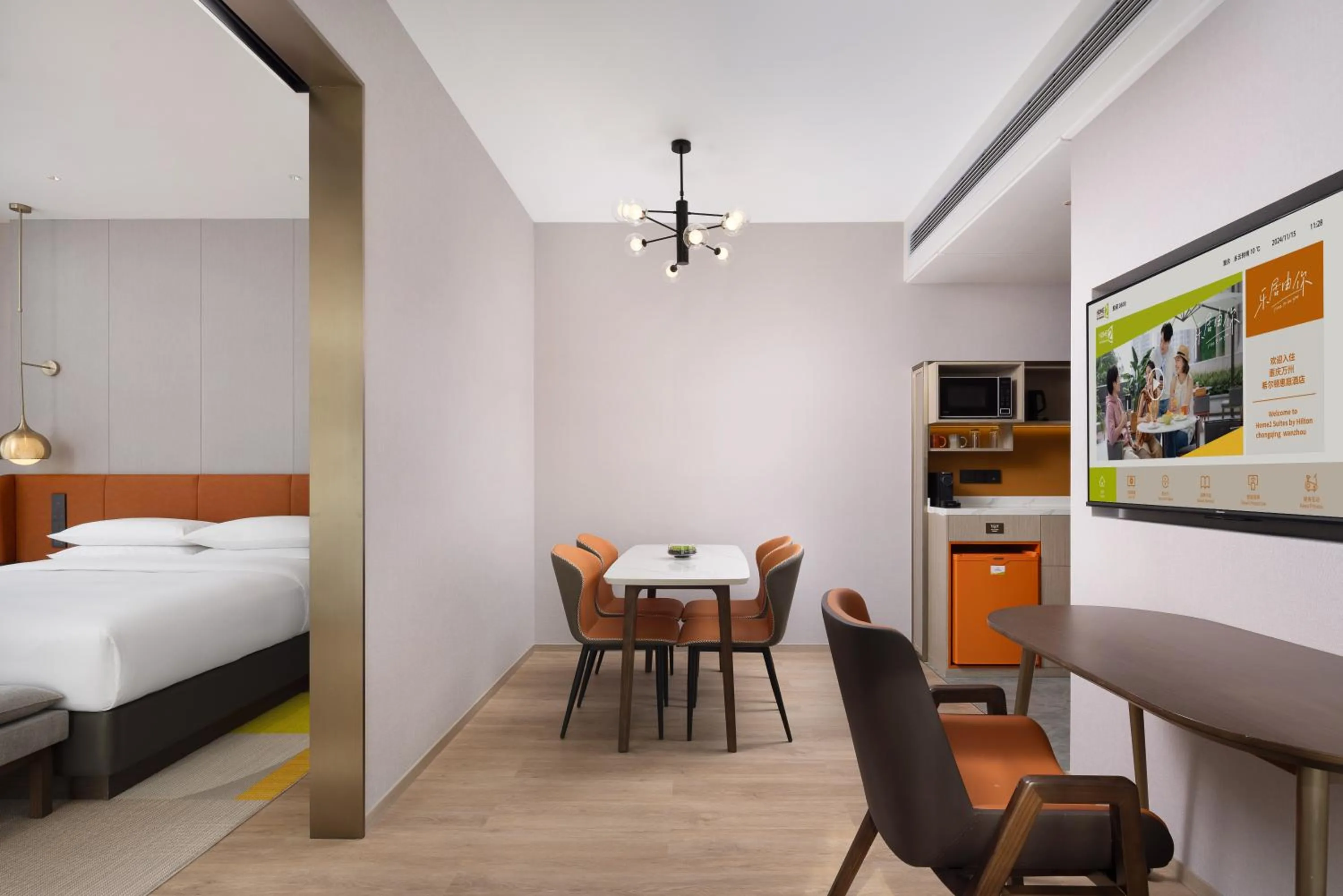 Photo of the whole room, Bed in Home2 Suite by Hilton Chongqing Wanzhou