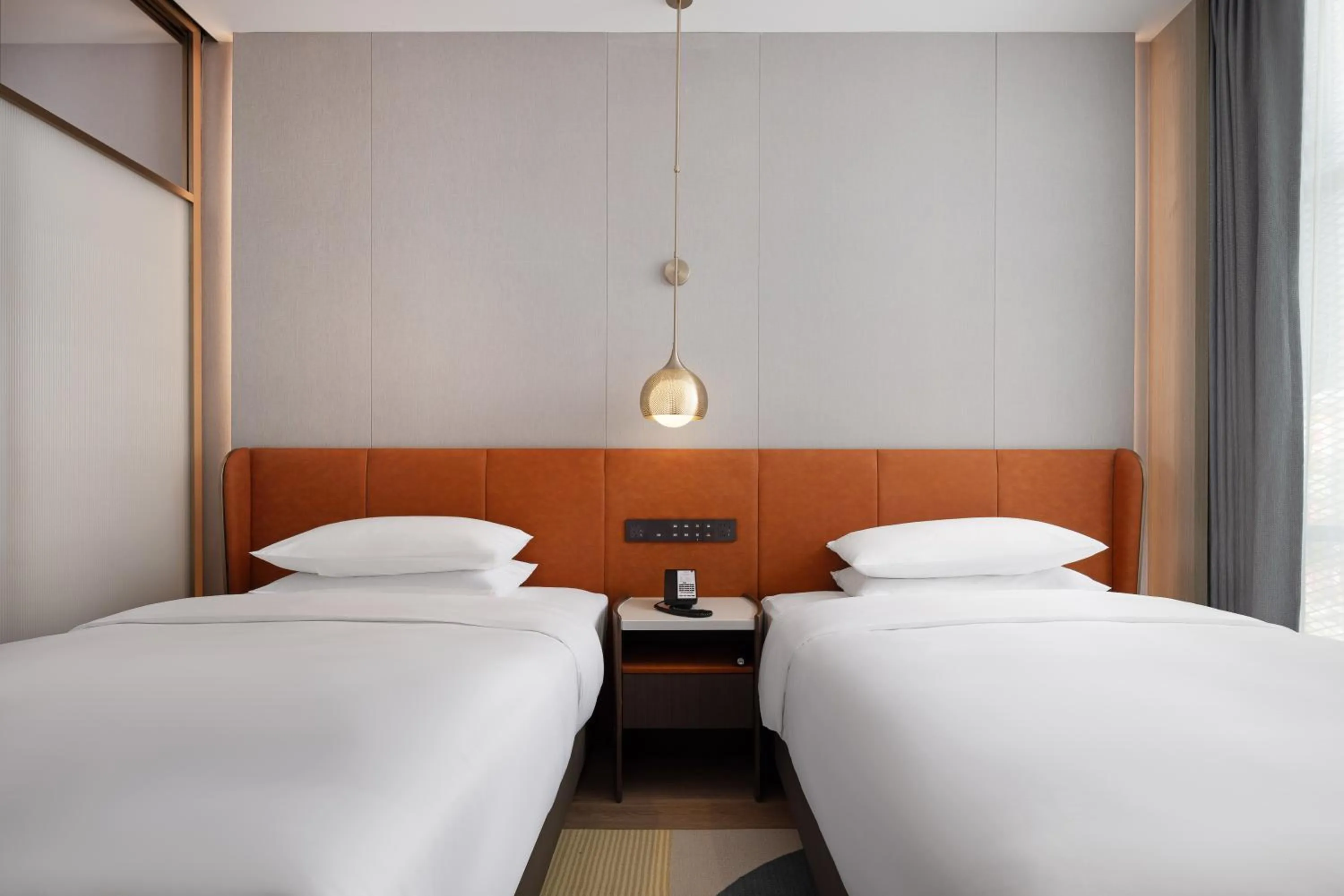 Photo of the whole room, Bed in Home2 Suite by Hilton Chongqing Wanzhou