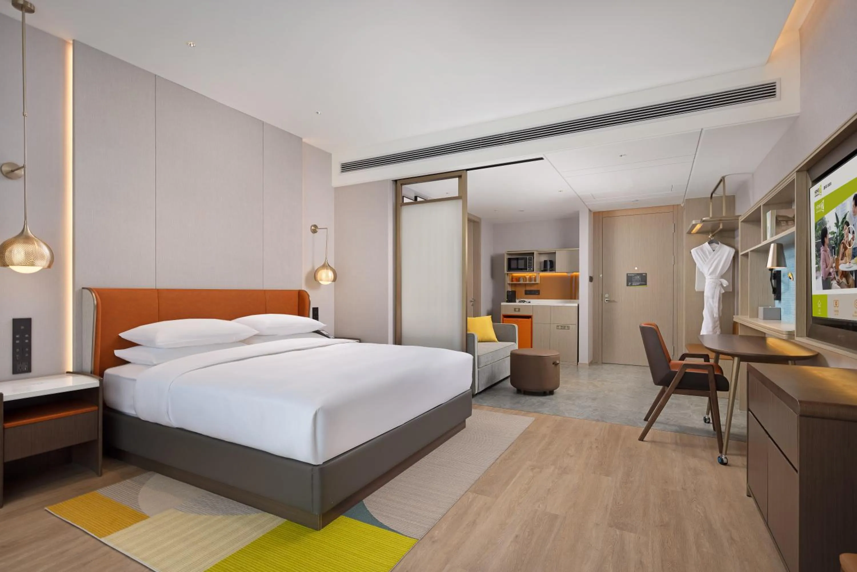Photo of the whole room, Bed in Home2 Suite by Hilton Chongqing Wanzhou
