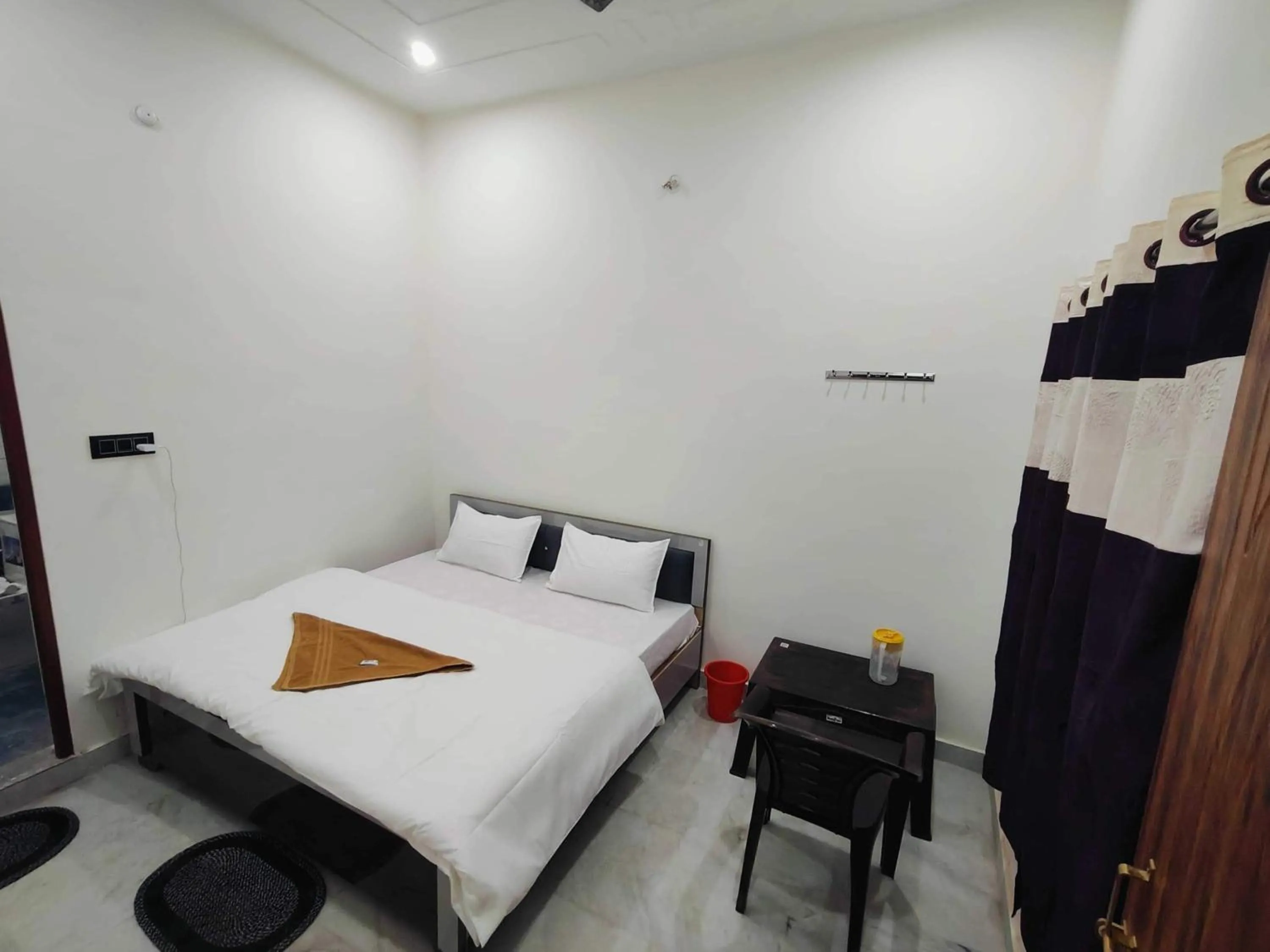 Hotel O by OYO Avantika Palace