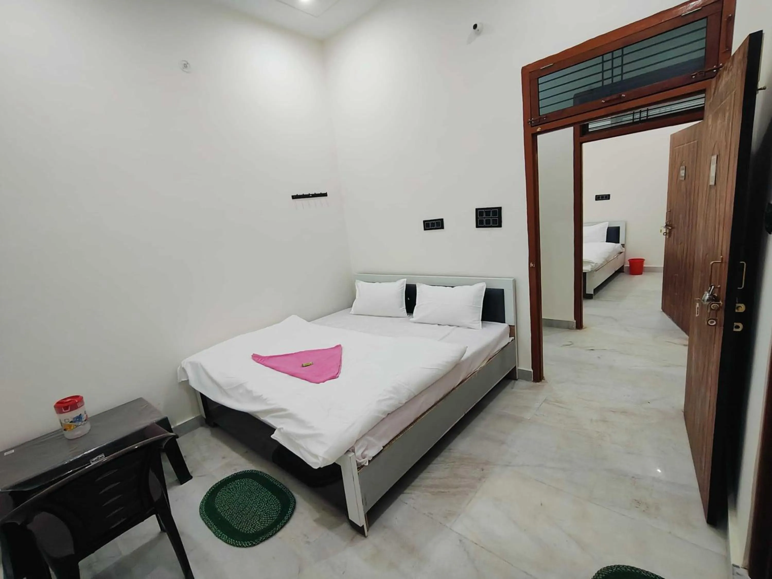 Apartment - single occupancy in Hotel O by OYO Avantika Palace