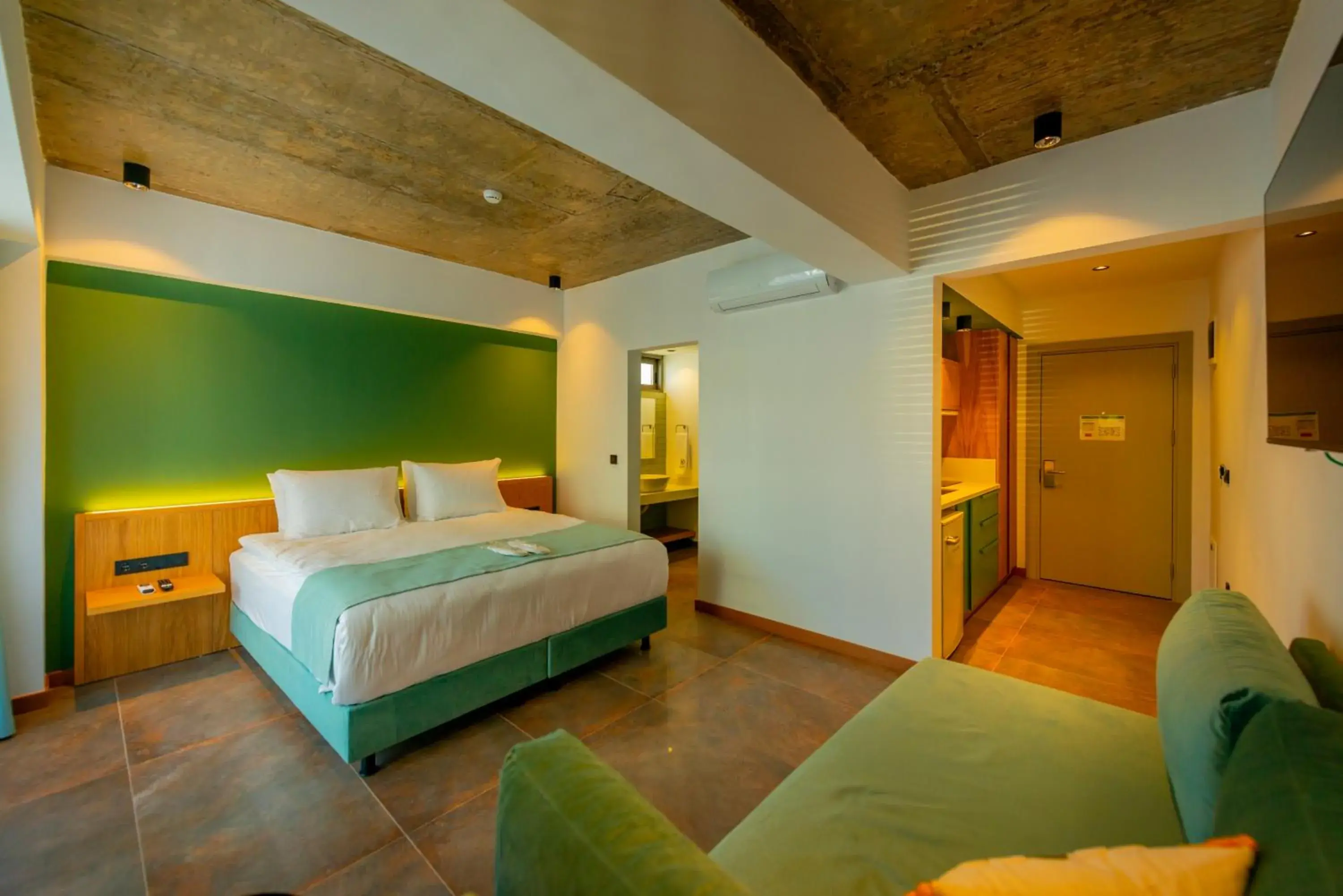 Double Room with Balcony in Nakas Hotel Double Room with Balcony in Nakas Hotel