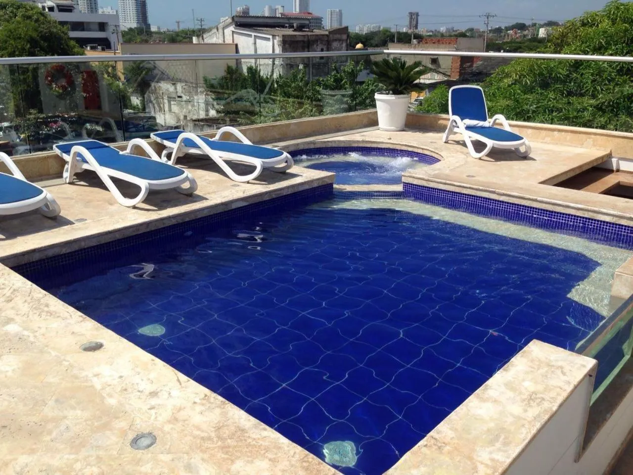 Swimming pool in Hotel Boutique La Artilleria