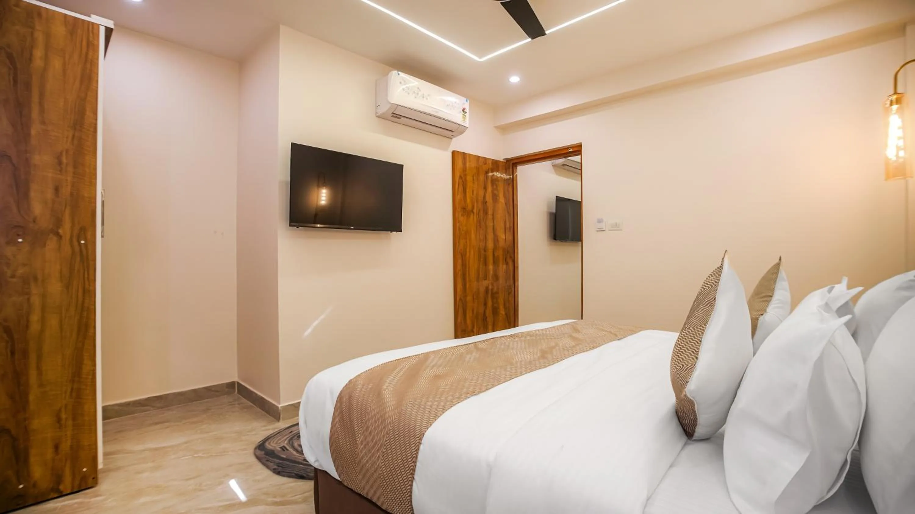 Bedroom, Bed in Perfectstayz Premium Varanasi