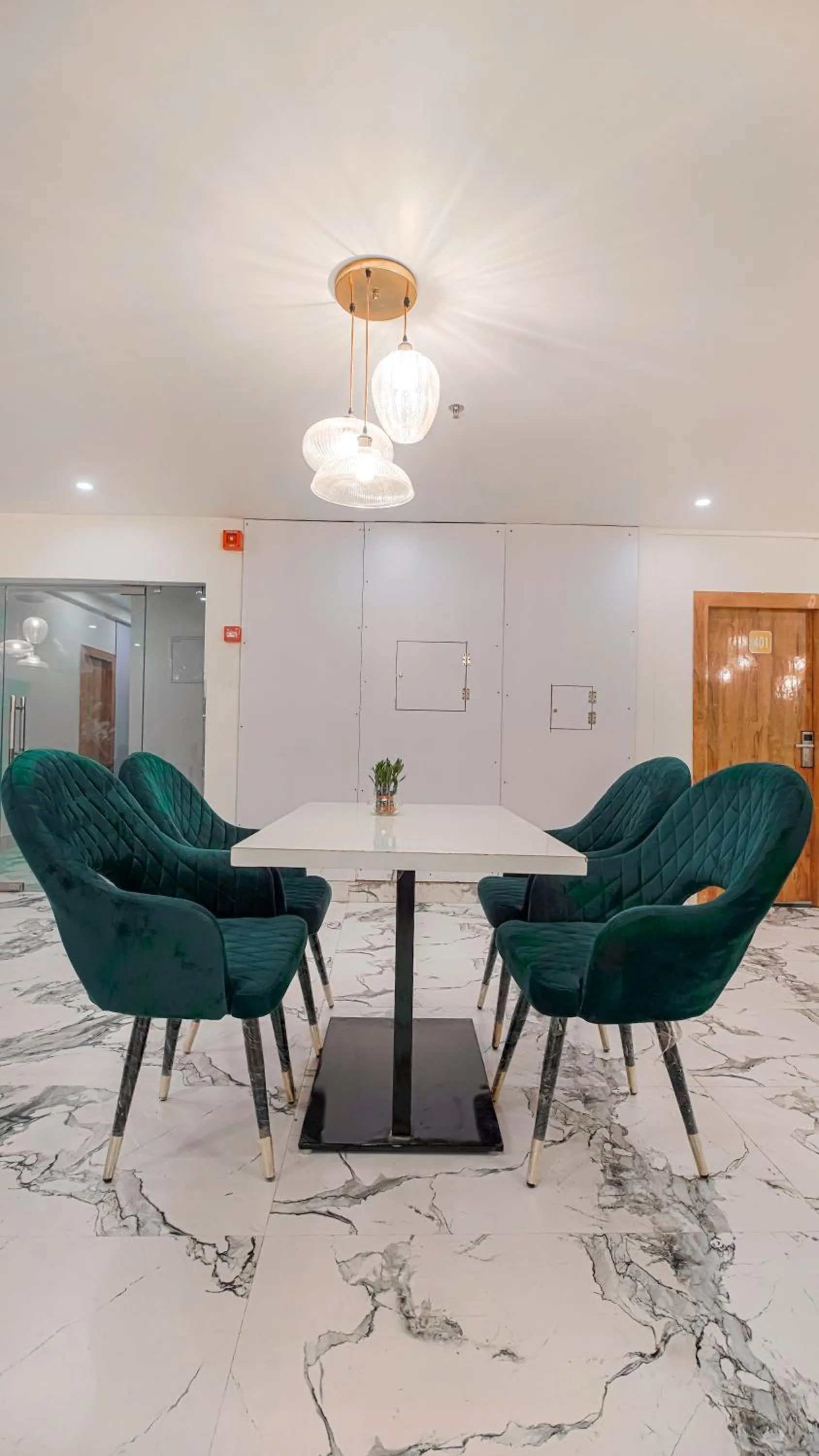 Restaurant/places to eat in Perfectstayz Premium Varanasi