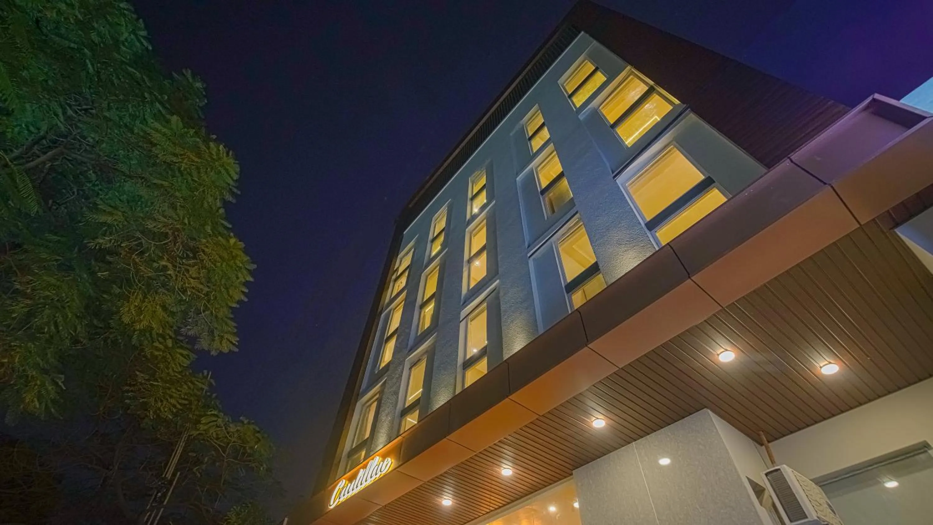 Facade/entrance in Perfectstayz Premium Varanasi