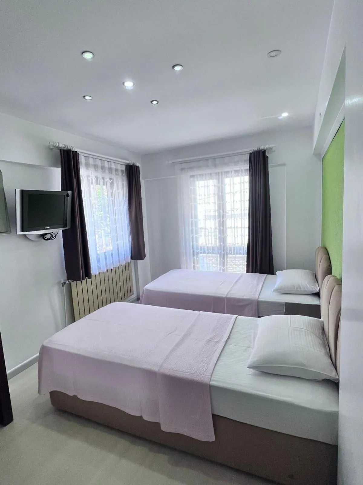 Bed in Dardanos Pension