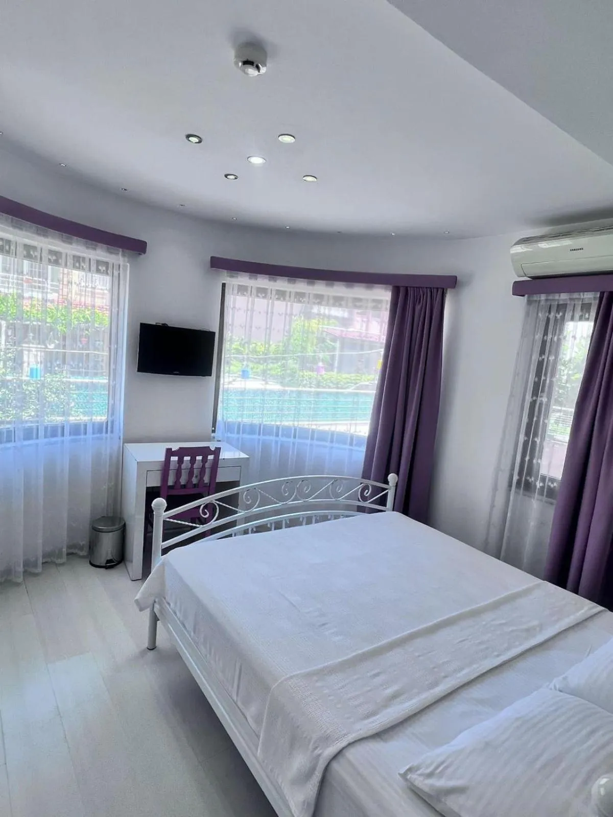 Bed in Dardanos Pension