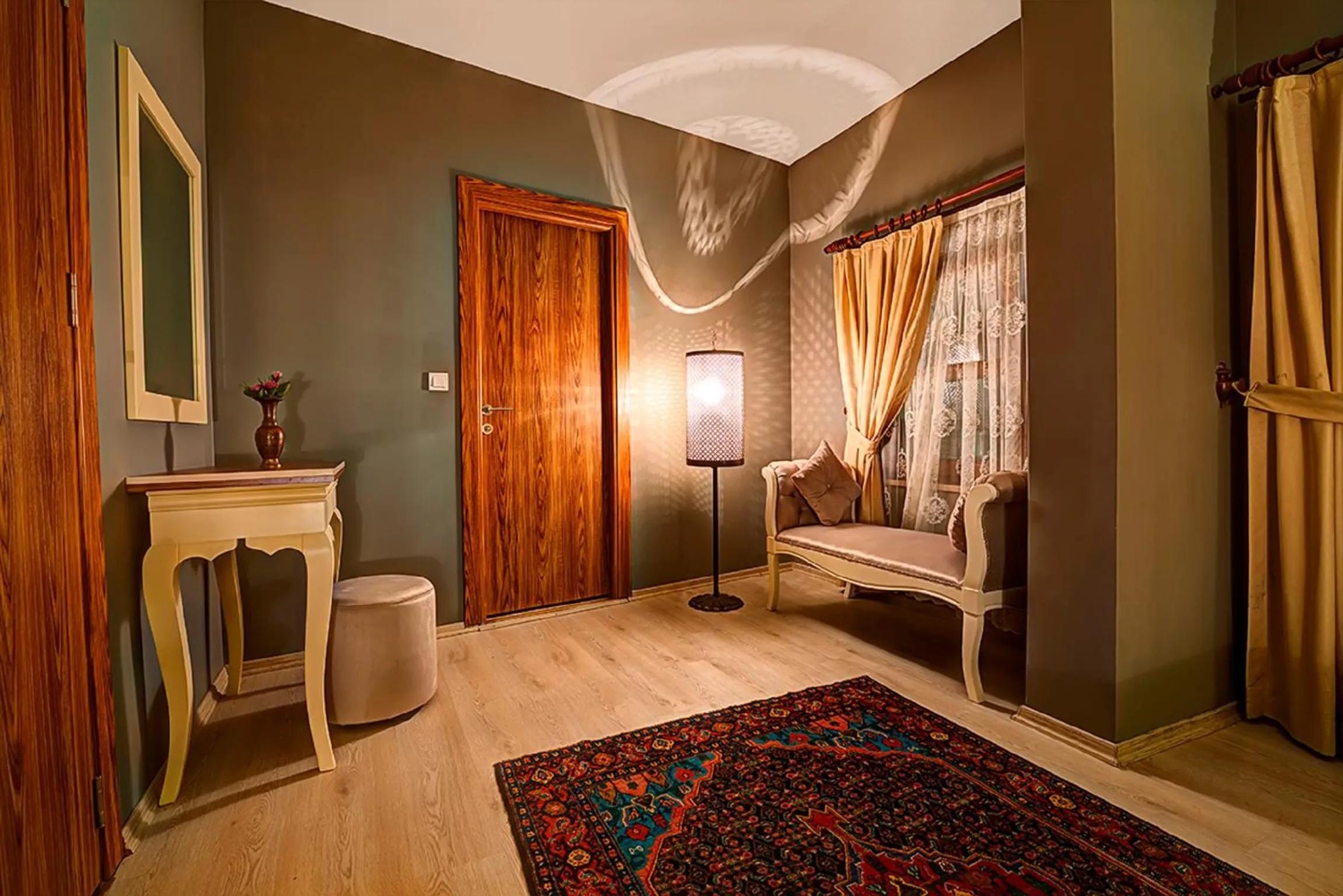 Shower, Bed in Million Old City Apartment