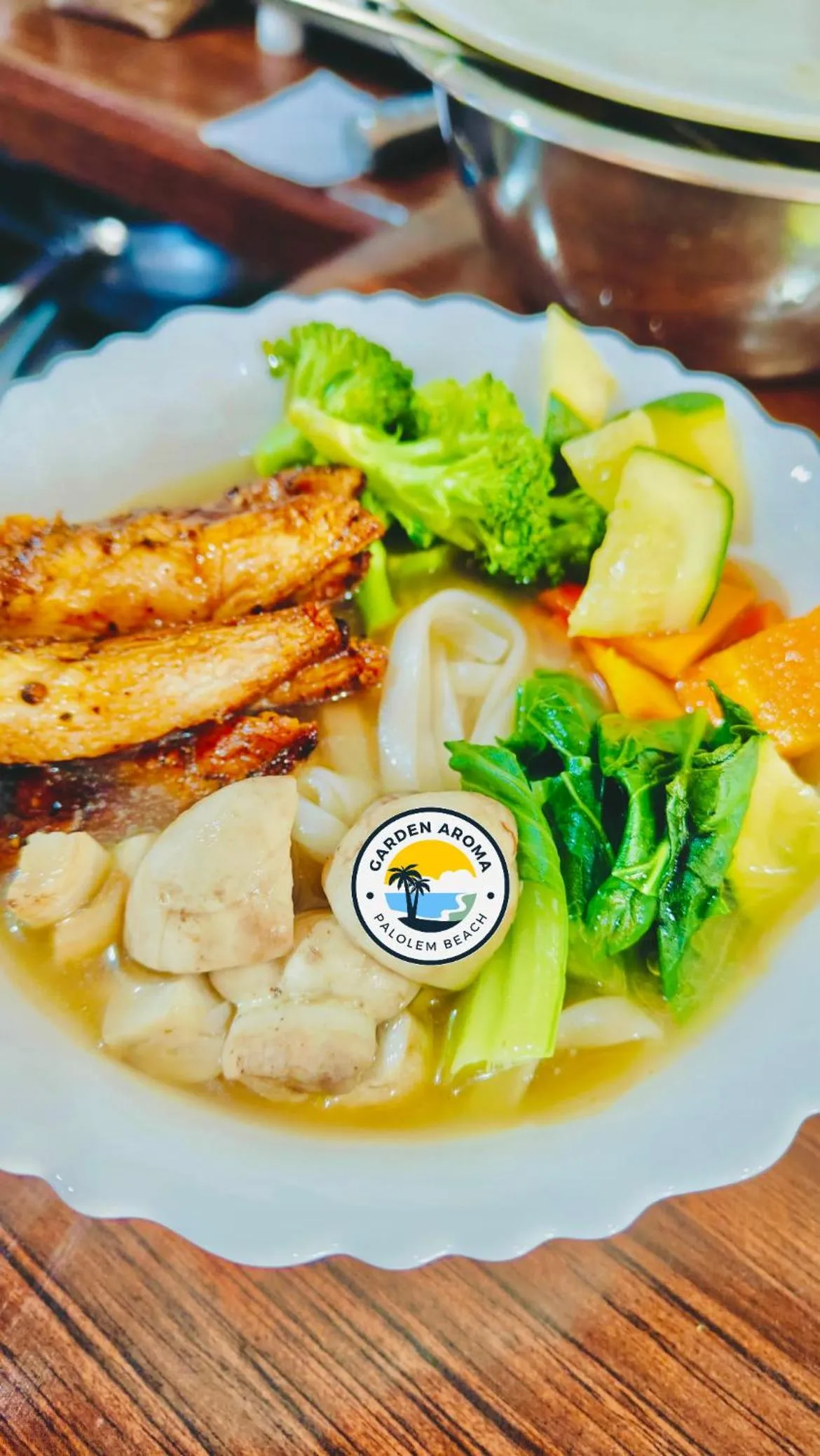 Food in Garden Aroma Palolem, Beachside Hostel & Cafe Bar