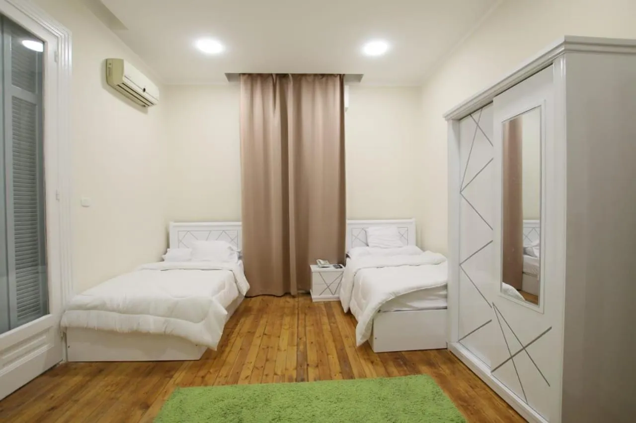 Balcony/Terrace, Bed in Cairo Crown Hotel