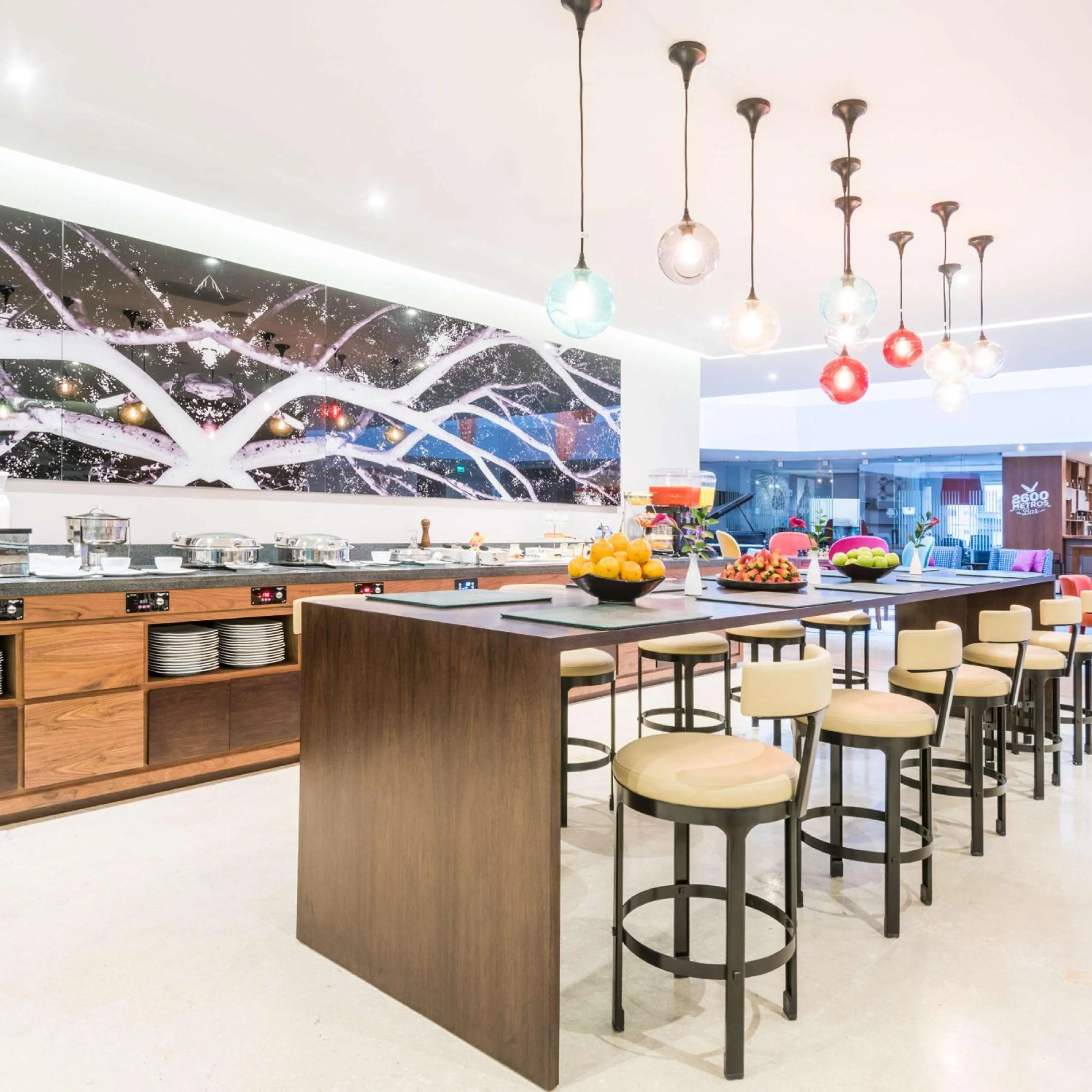 Restaurant/places to eat in Doubletree By Hilton Bogota Calle 100,Co