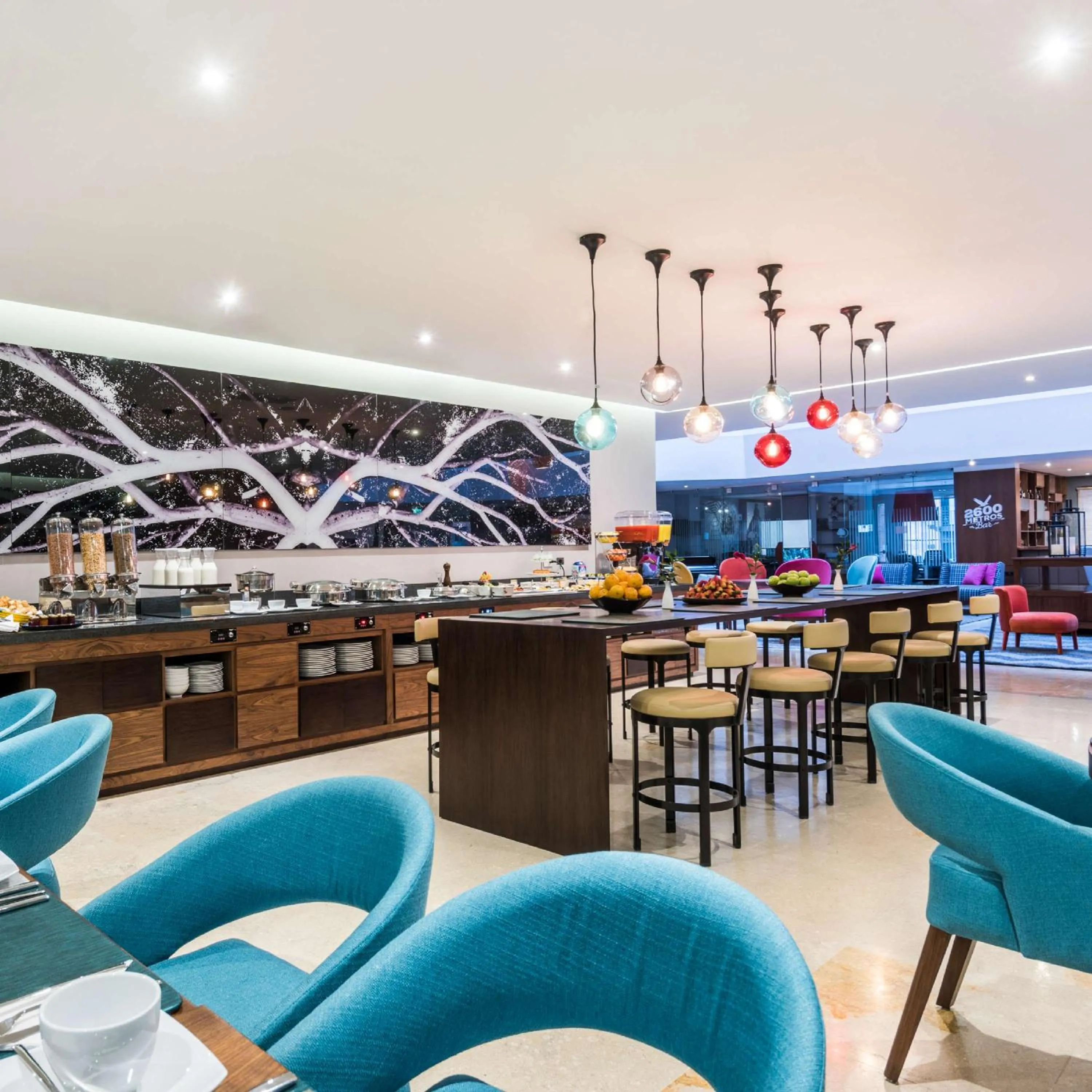 Restaurant/places to eat in Doubletree By Hilton Bogota Calle 100,Co