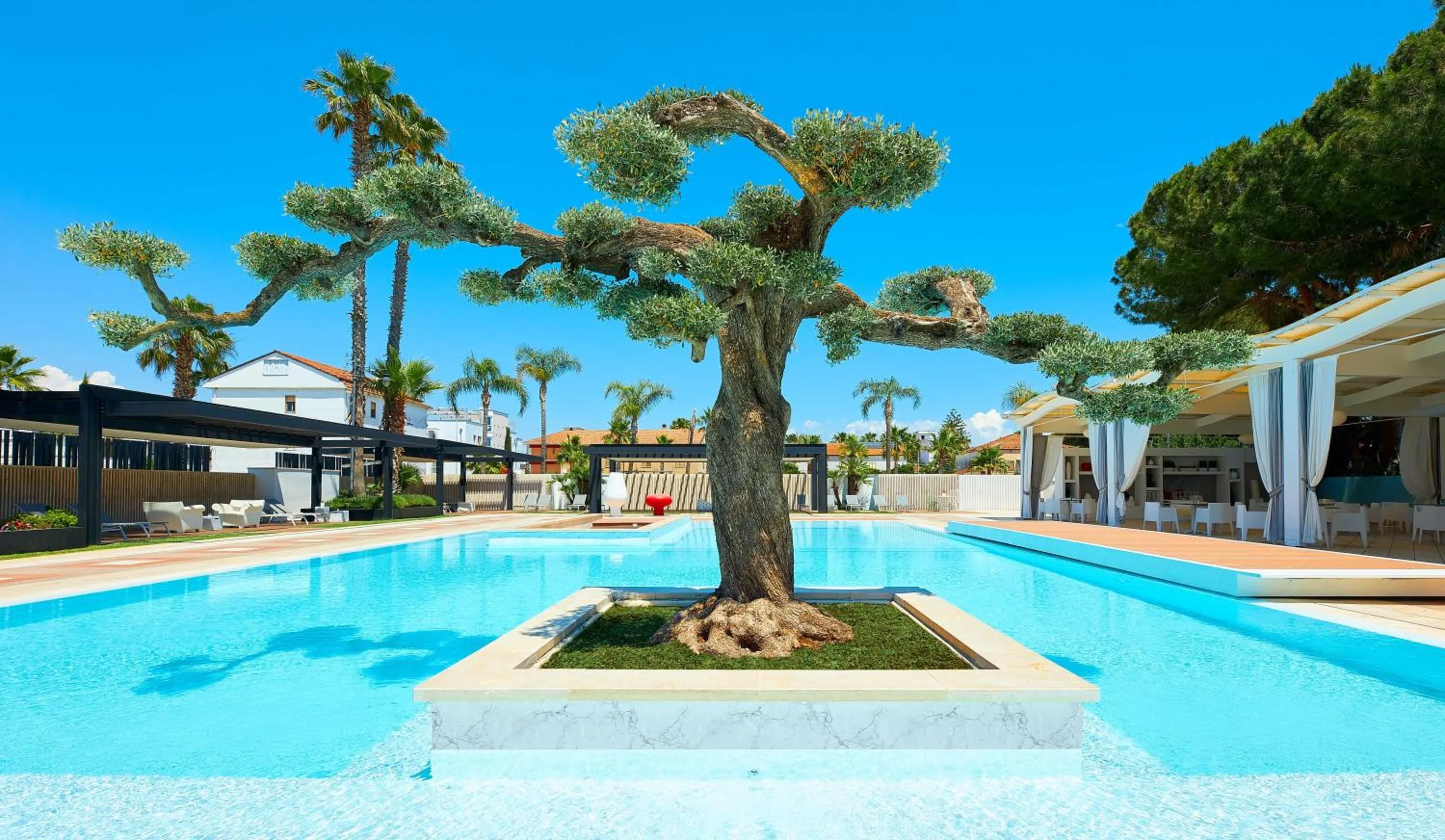 Swimming pool in Hotel Cerere