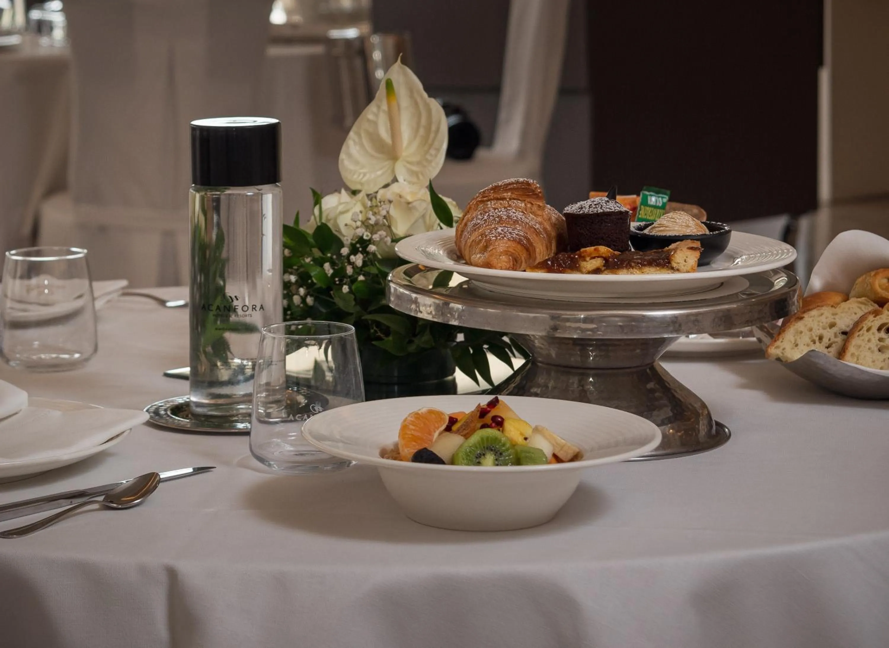 Continental breakfast in Hotel Cerere