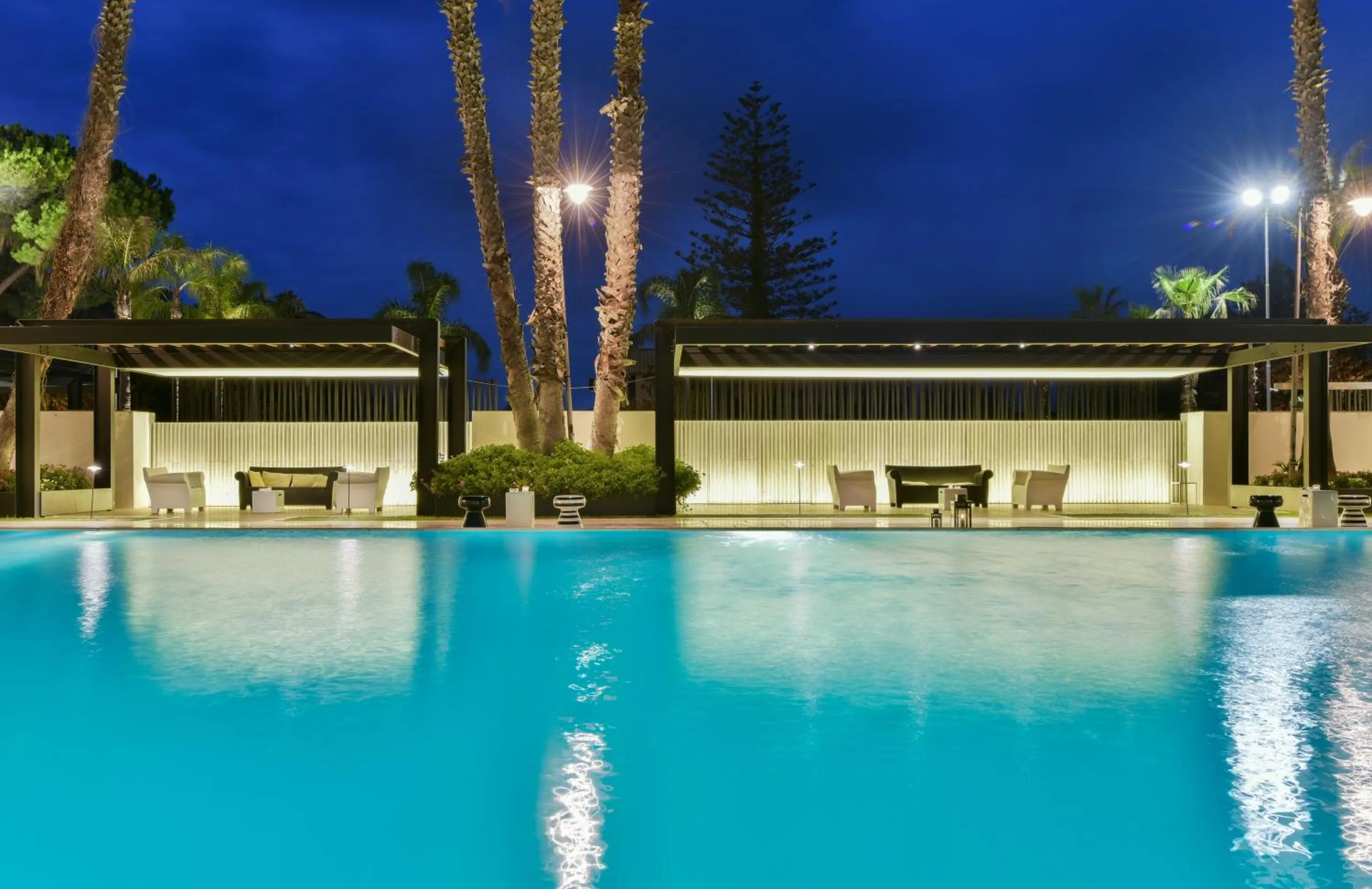 Pool view in Hotel Cerere