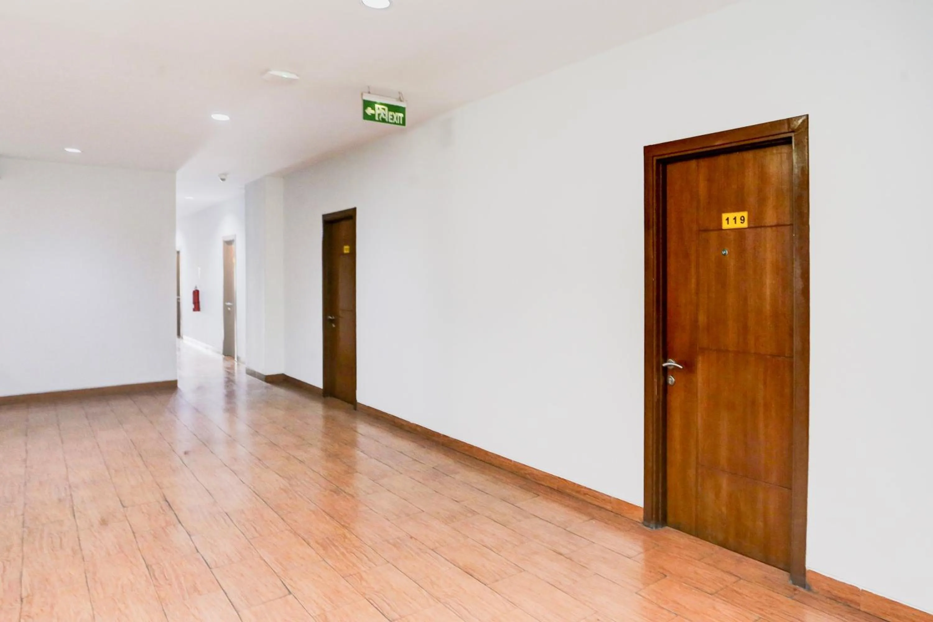 Lobby or reception in Collection O Tangerang Near Garuda Training Center