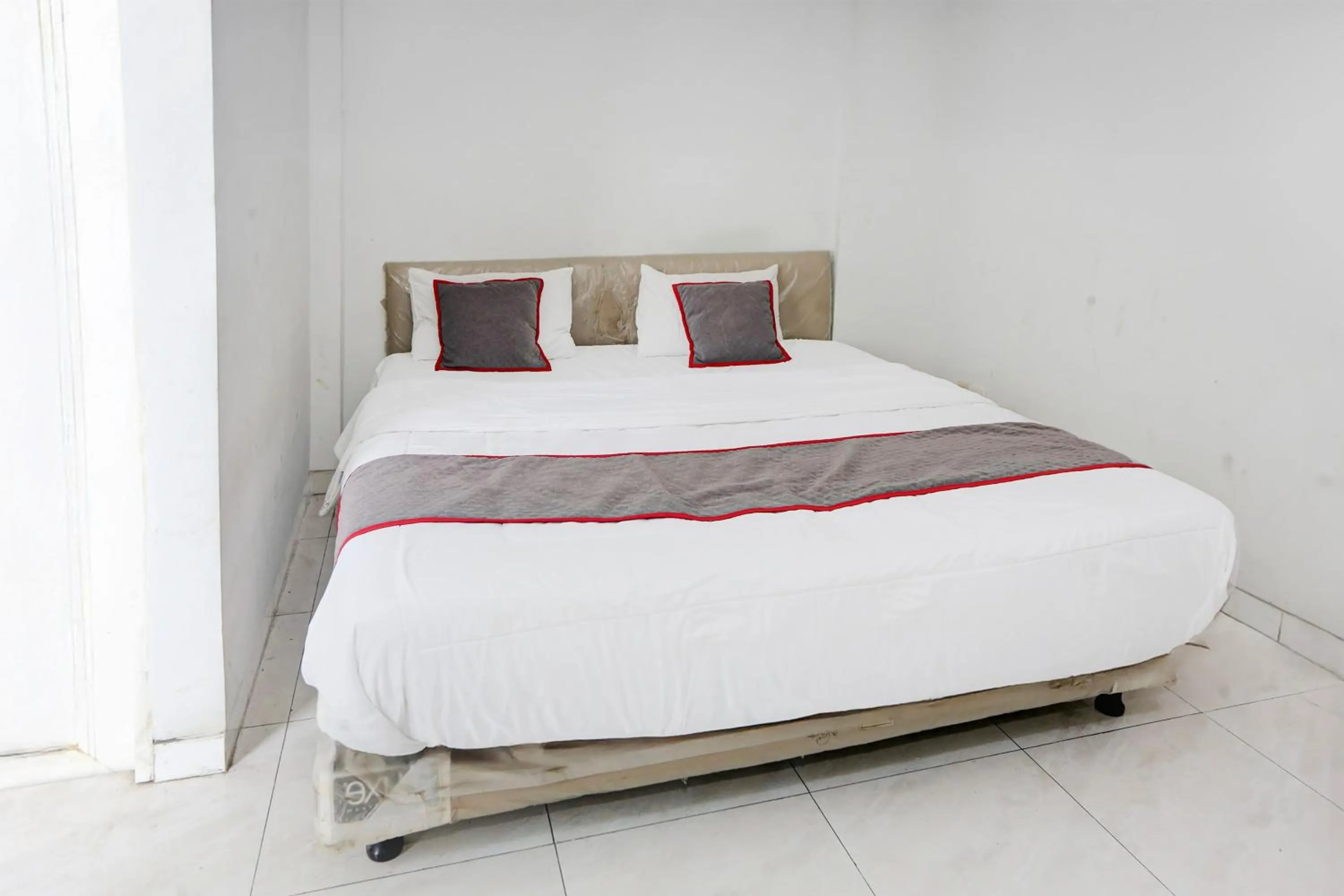 Bedroom, Bed in Collection O Tangerang Near Garuda Training Center