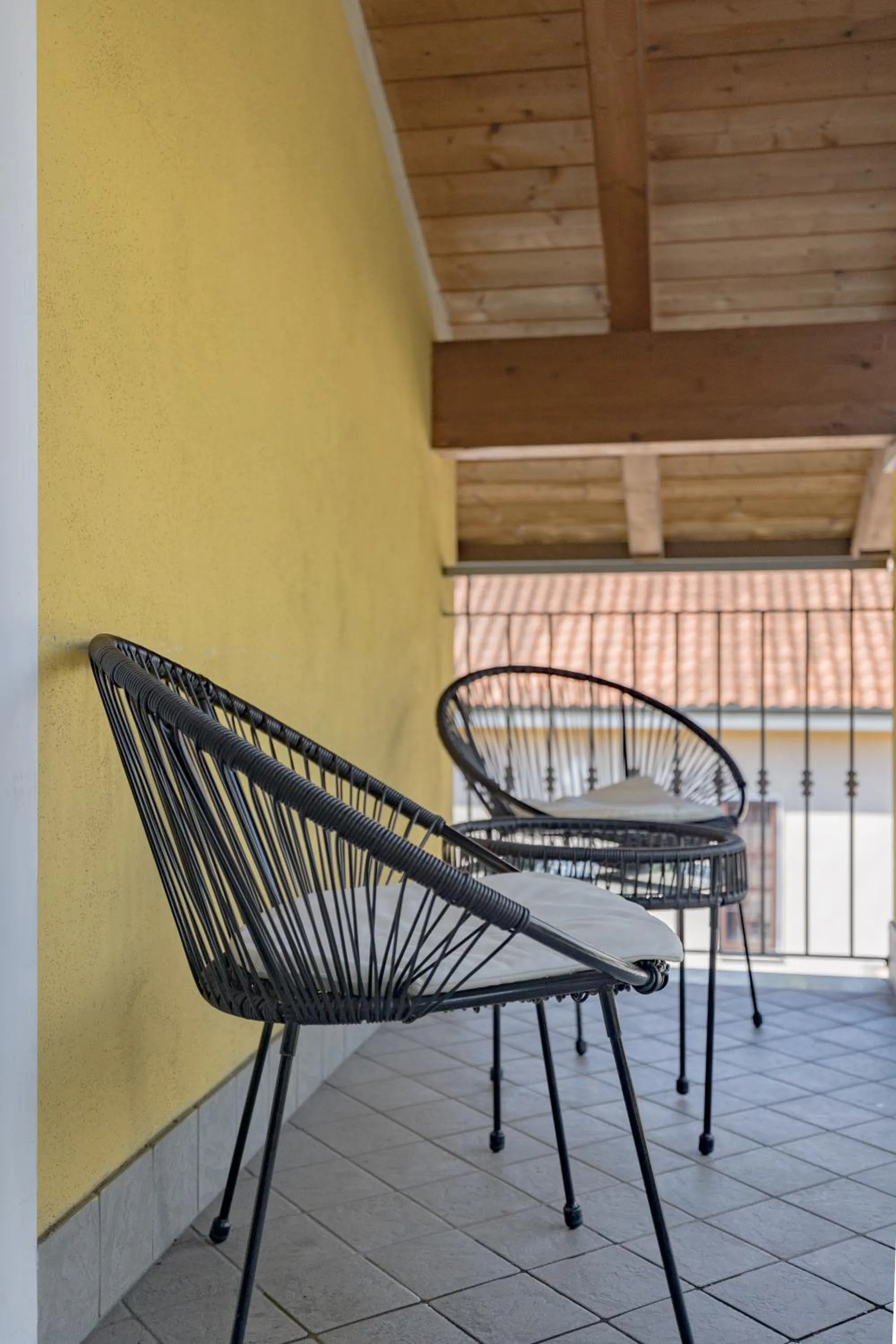 Patio in B&B Villa Milano by Rhospitality it