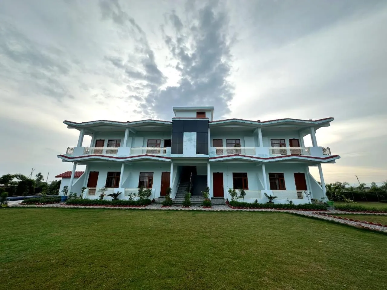 Kuyal Corbett Resort