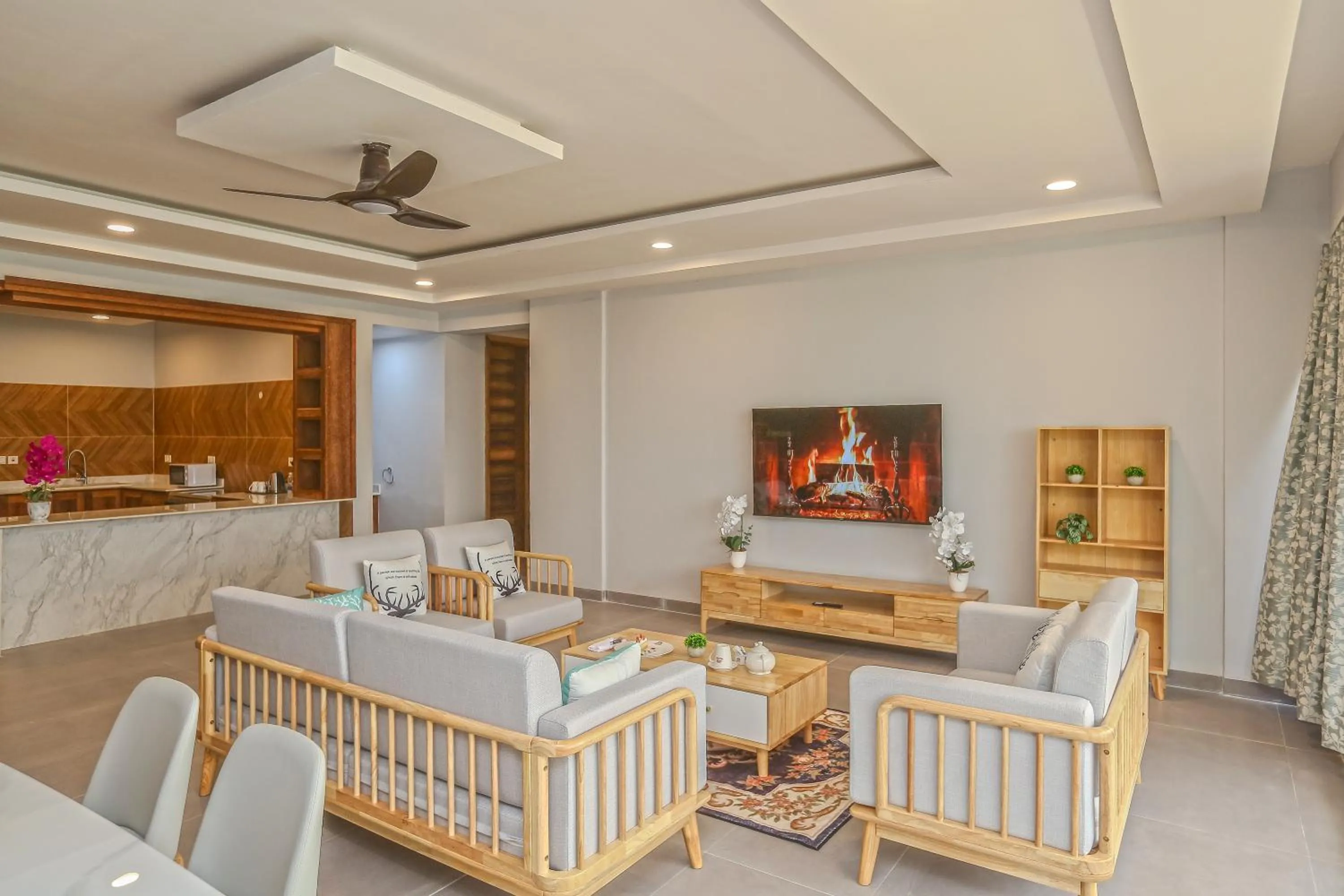TV and multimedia in Blue Ocean Resort & Residences