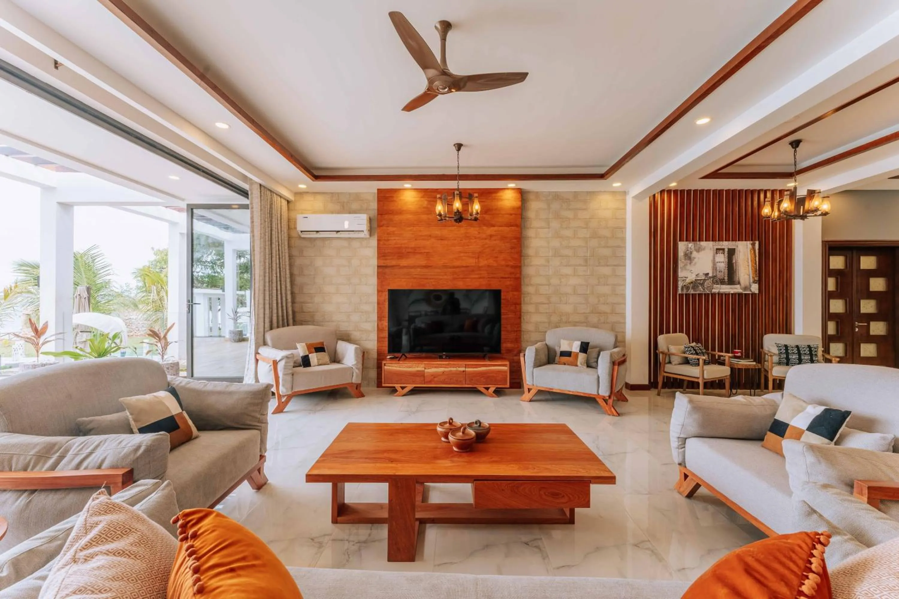 Communal lounge/ TV room in Blue Ocean Resort & Residences