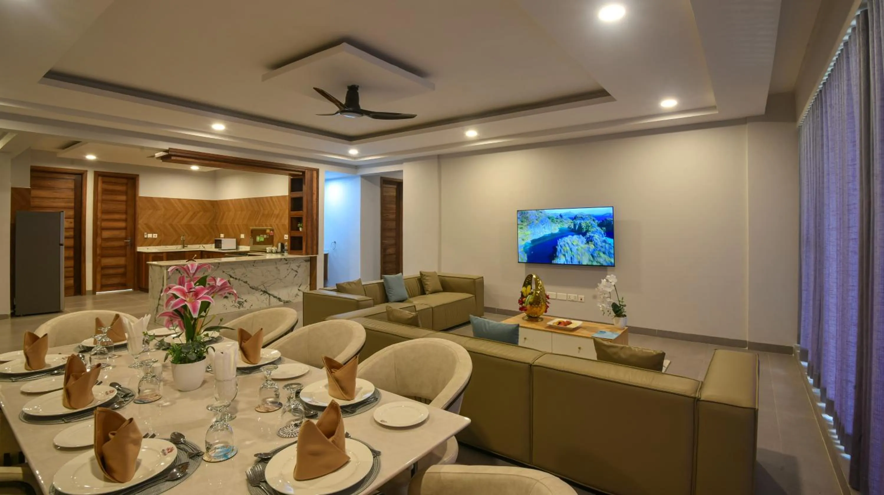 TV and multimedia in Blue Ocean Resort & Residences