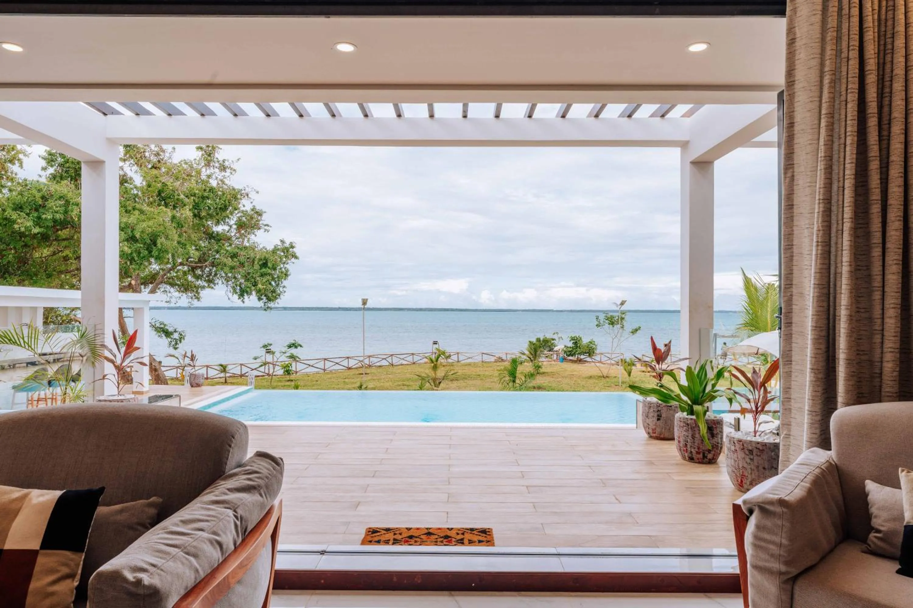 Natural landscape in Blue Ocean Resort & Residences