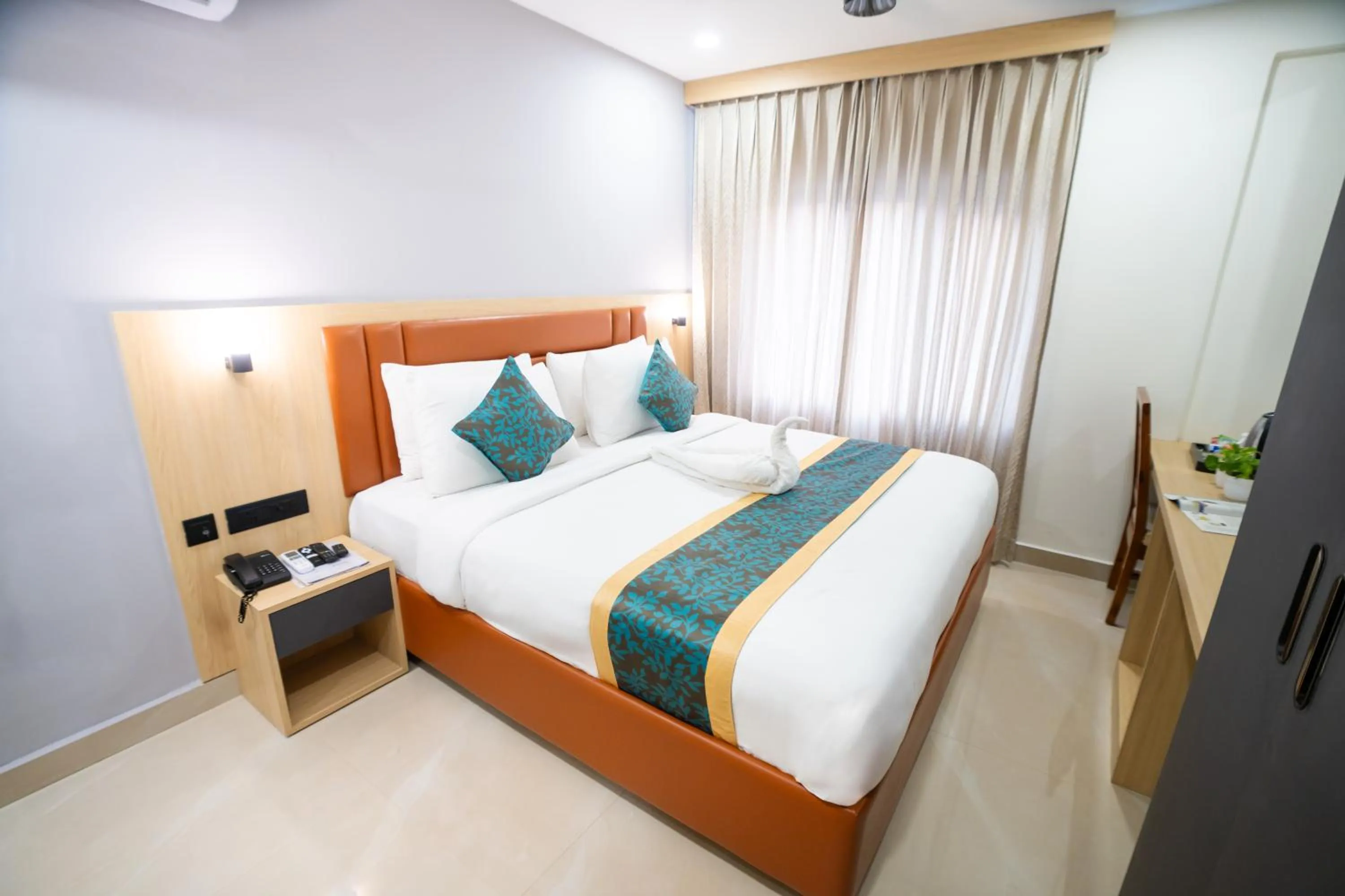 Bedroom, Bed in Sunrise Business Hotel, S R Nagar - Ameerpet